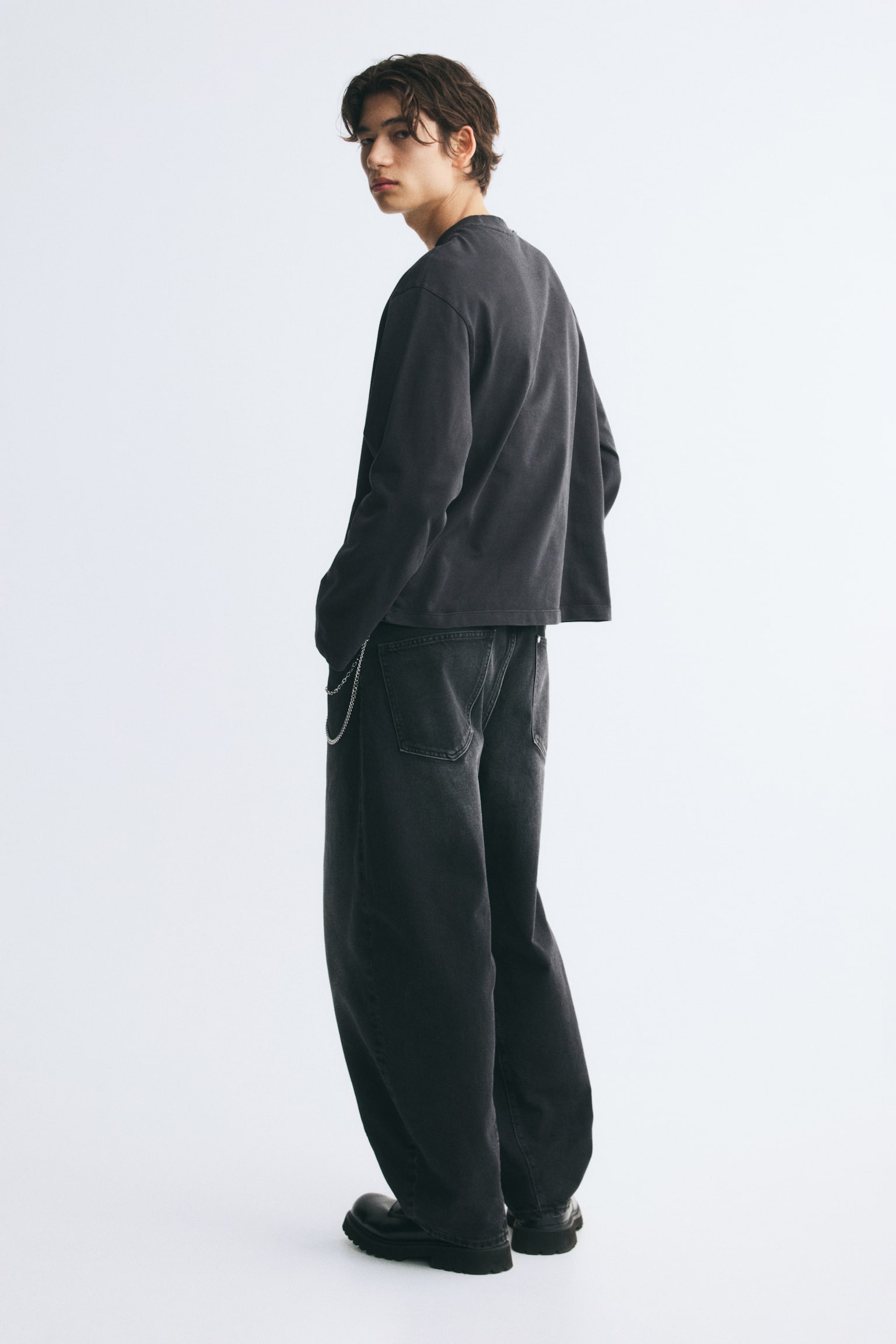 Мужская футболка H&M Regular-Fit Boxy Printed Cotton, цвет: Чёрный — фото 5