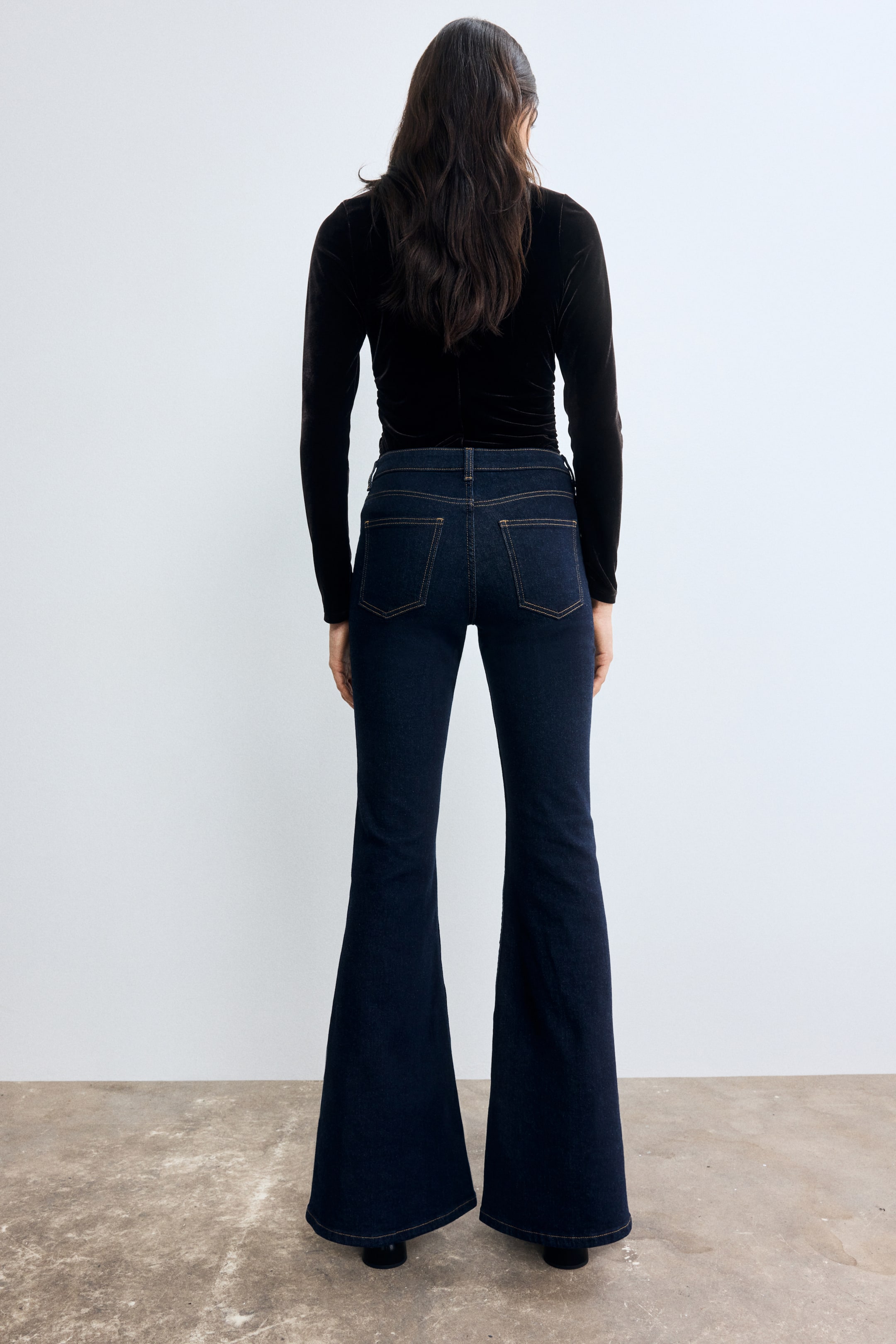 Nagyobb kép megtekintése: Flared High Jeans - Sötét farmerkék - NŐI | H&M HU 4