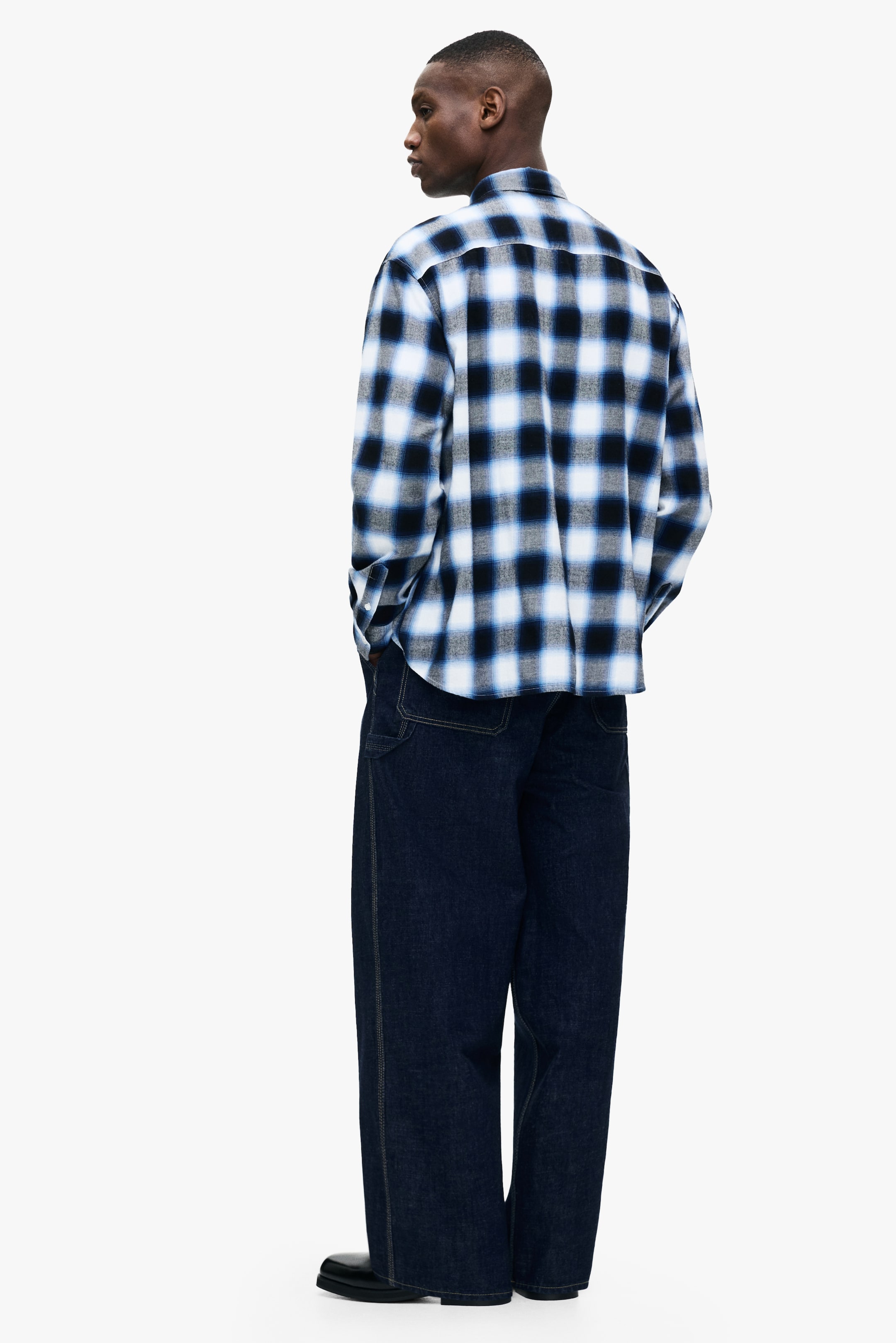 View larger image: Loose Fit Flannel shirt - Navy blue/Checked - Men | H&M IN 4