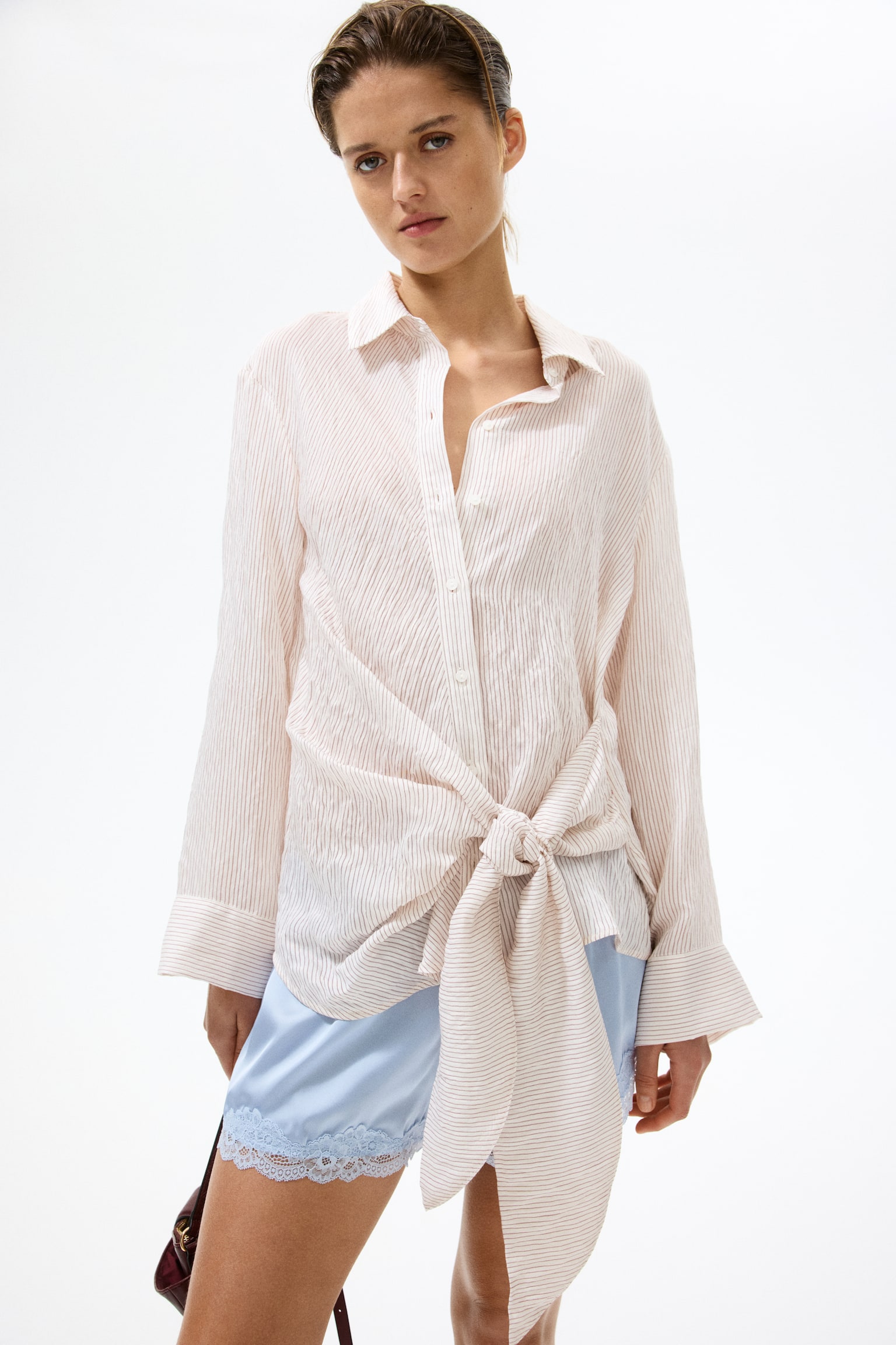 Tie-detail shirt - White/Striped - 1