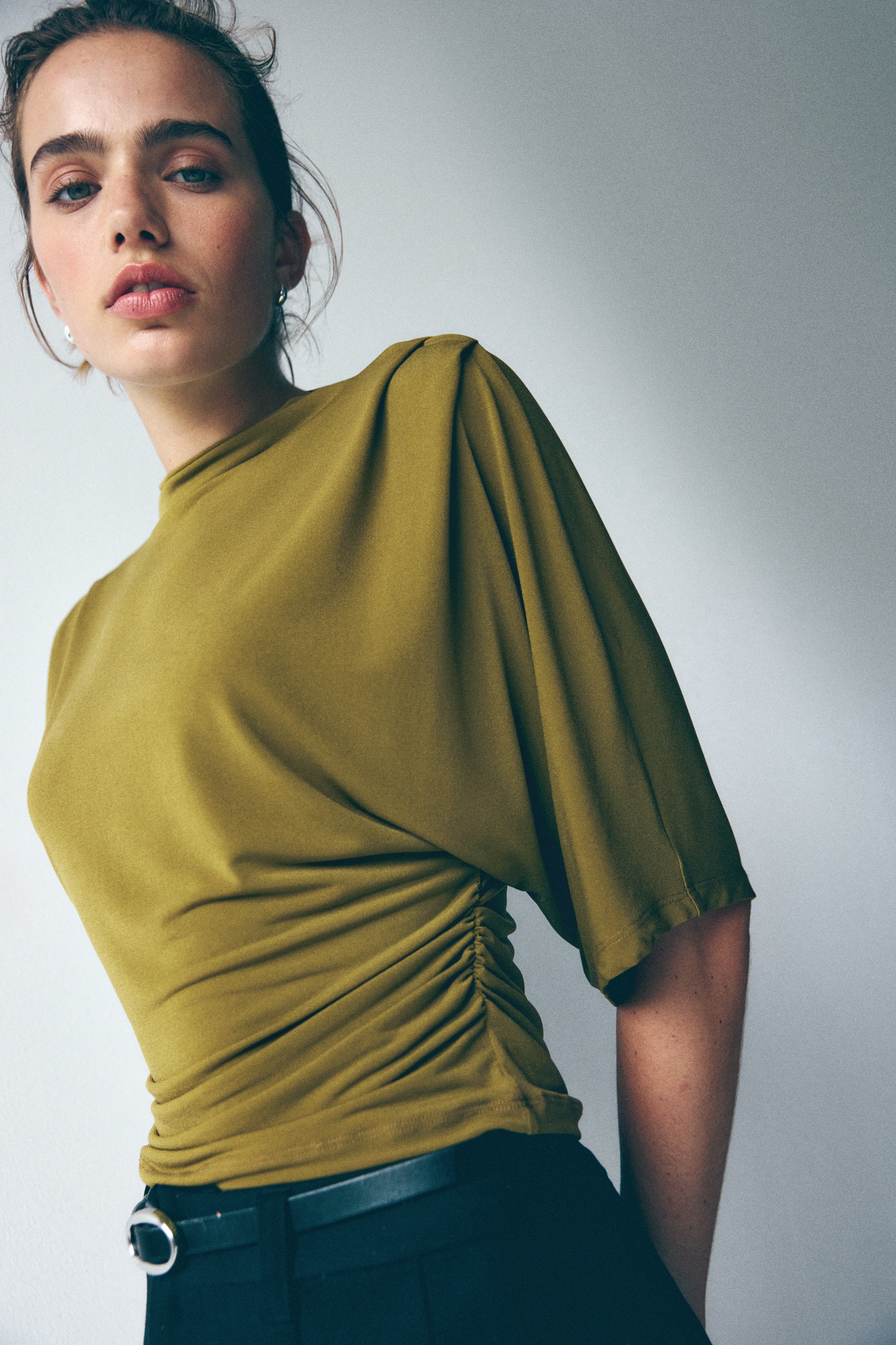 トップス hm.U Draped Top - Olive green - Ladies | H&M US