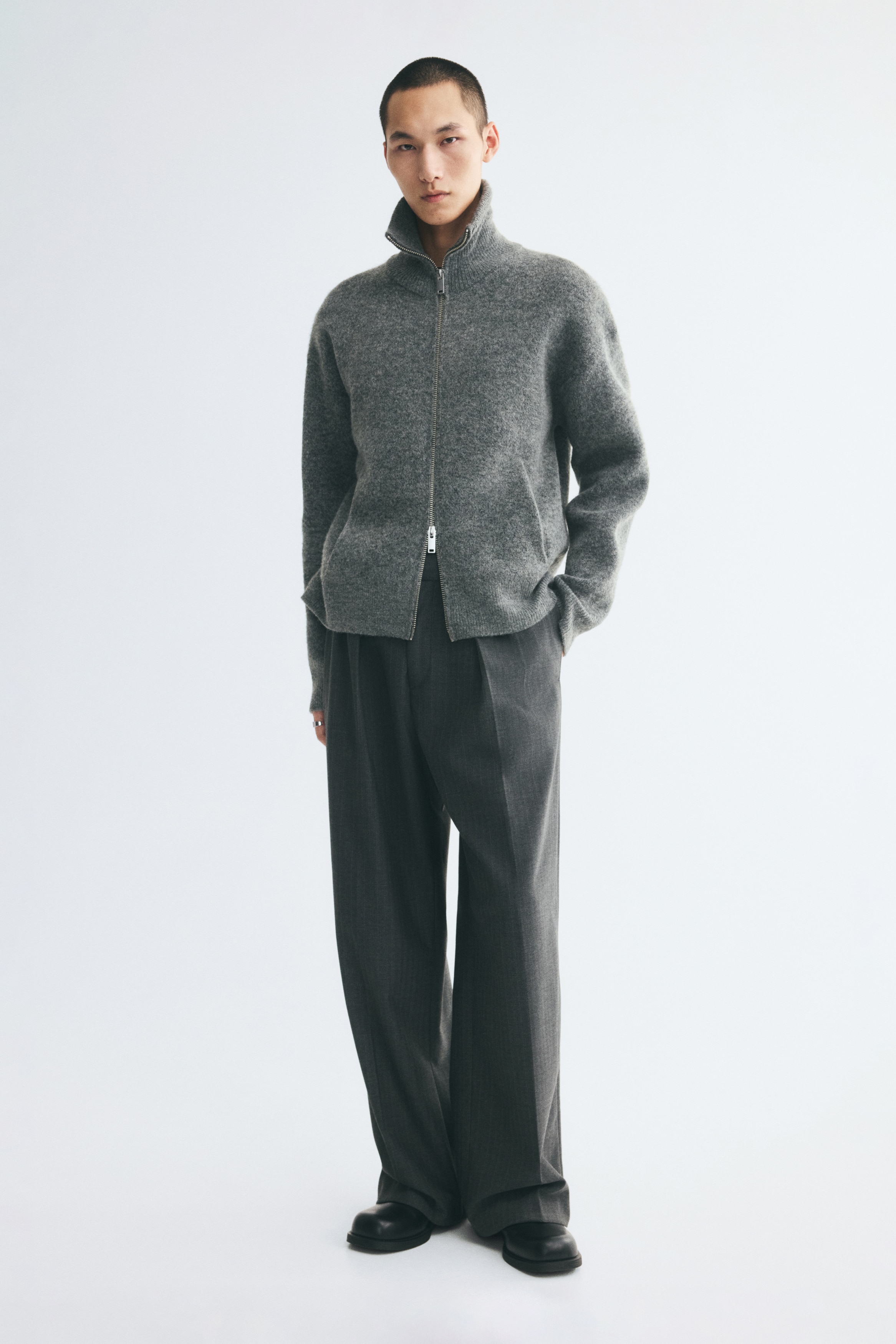 Pantalon chic Loose Fit - Gris foncé/motif chevron/Marron/rayé