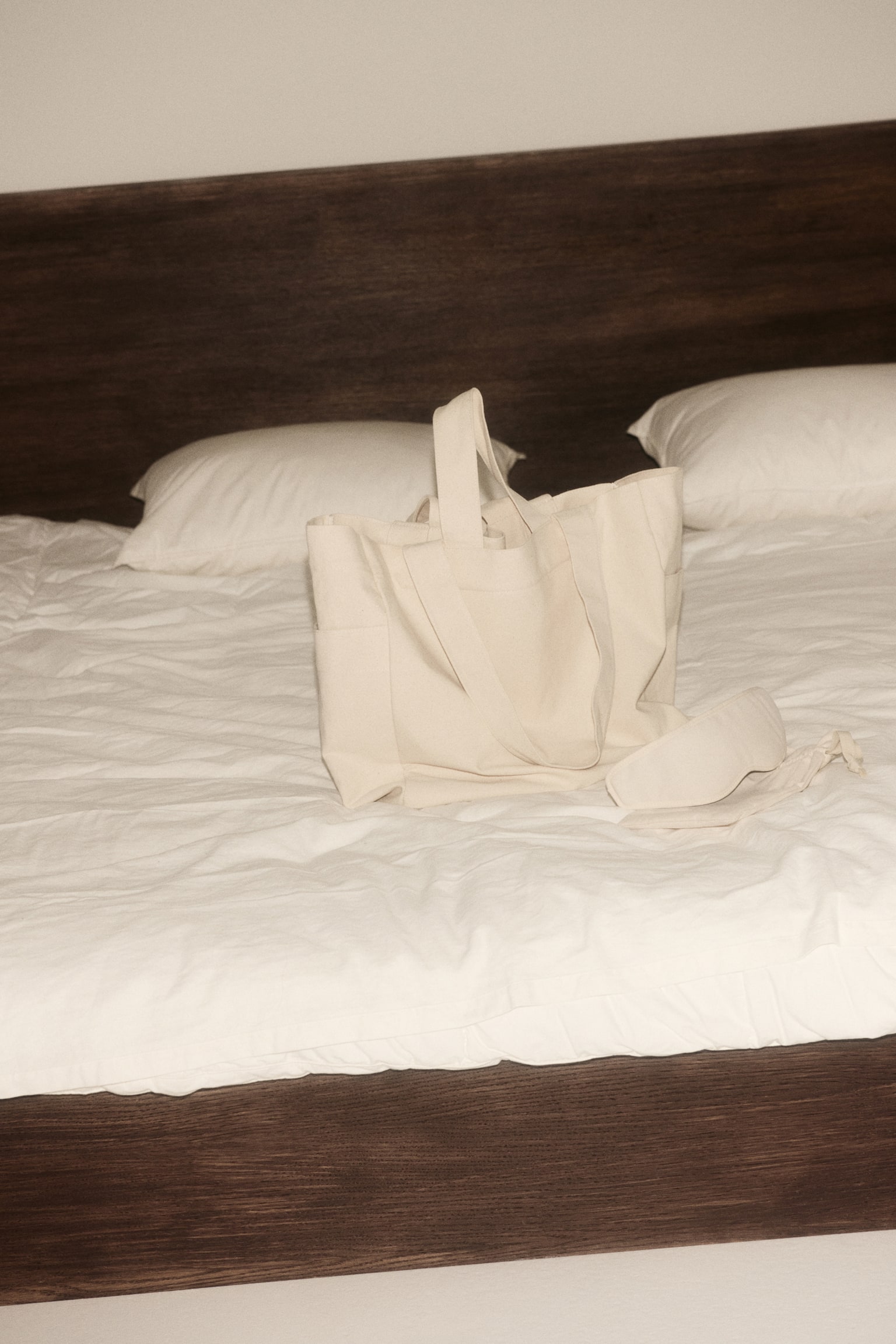 Canvas sports bag - Light beige - 1