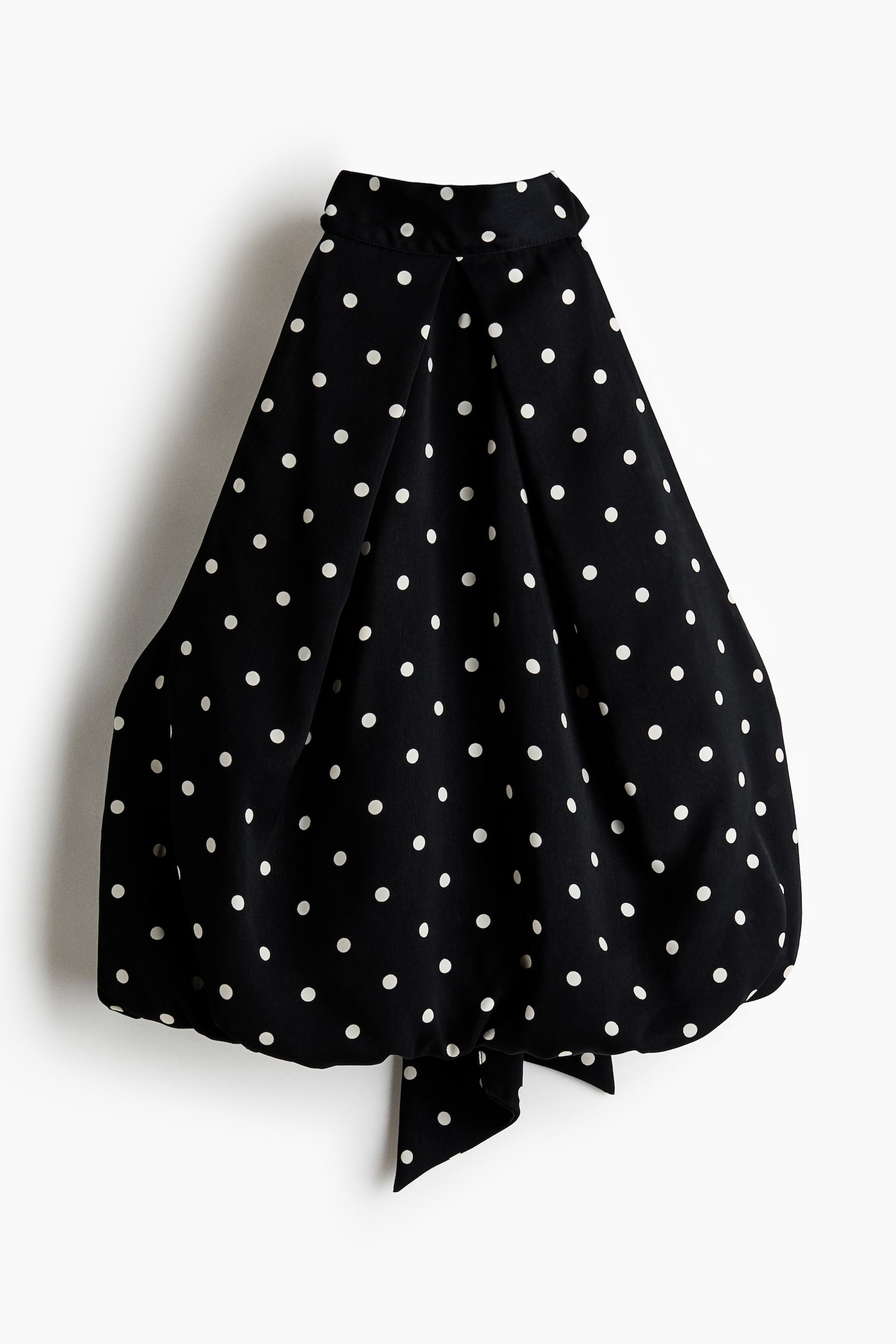 Neckholdertop aus Satin - Schwarz/Gepunktet - 1