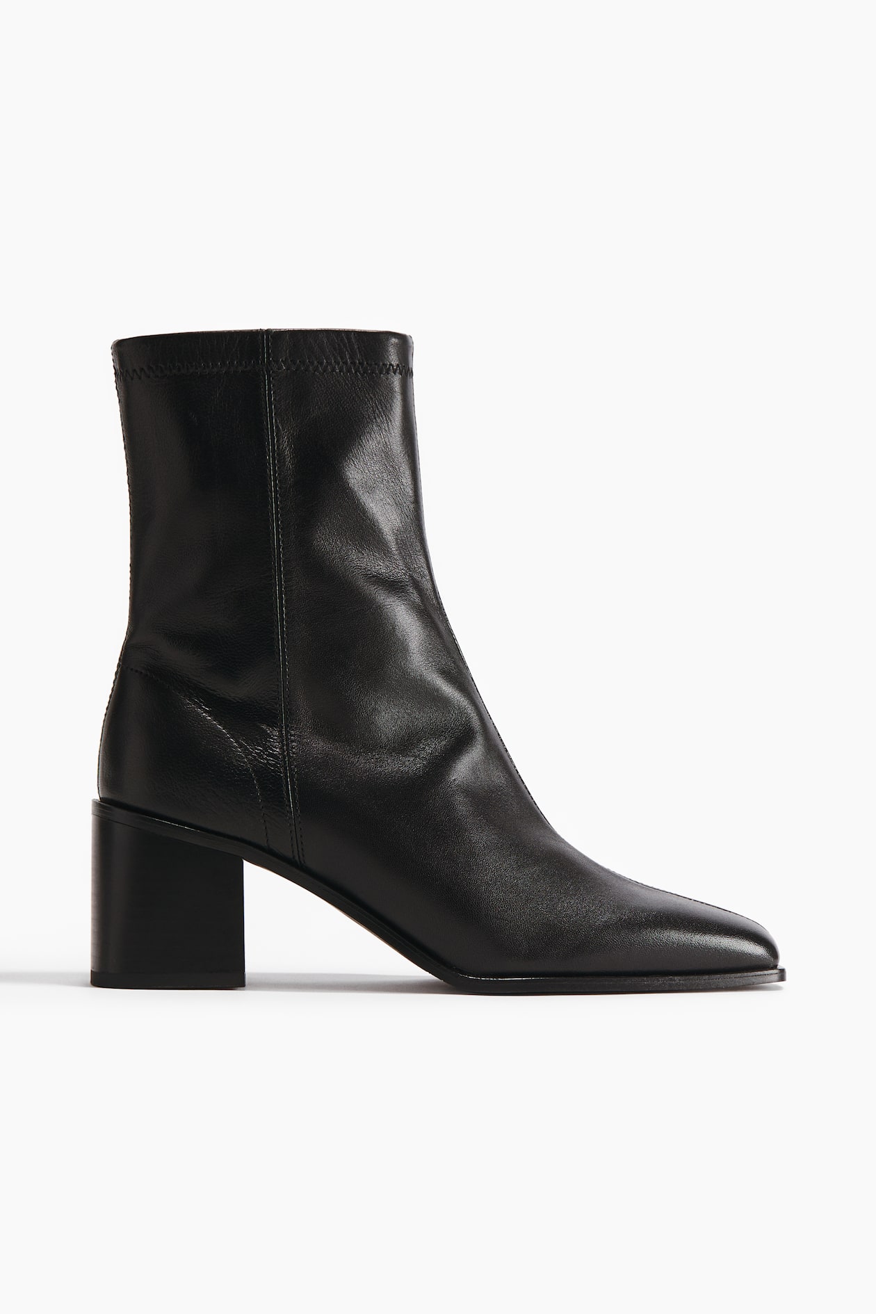 HM 25S KELSY ANKLE BOOT IN BLACK LAMBSKIN WITH SILVER HARDWARE