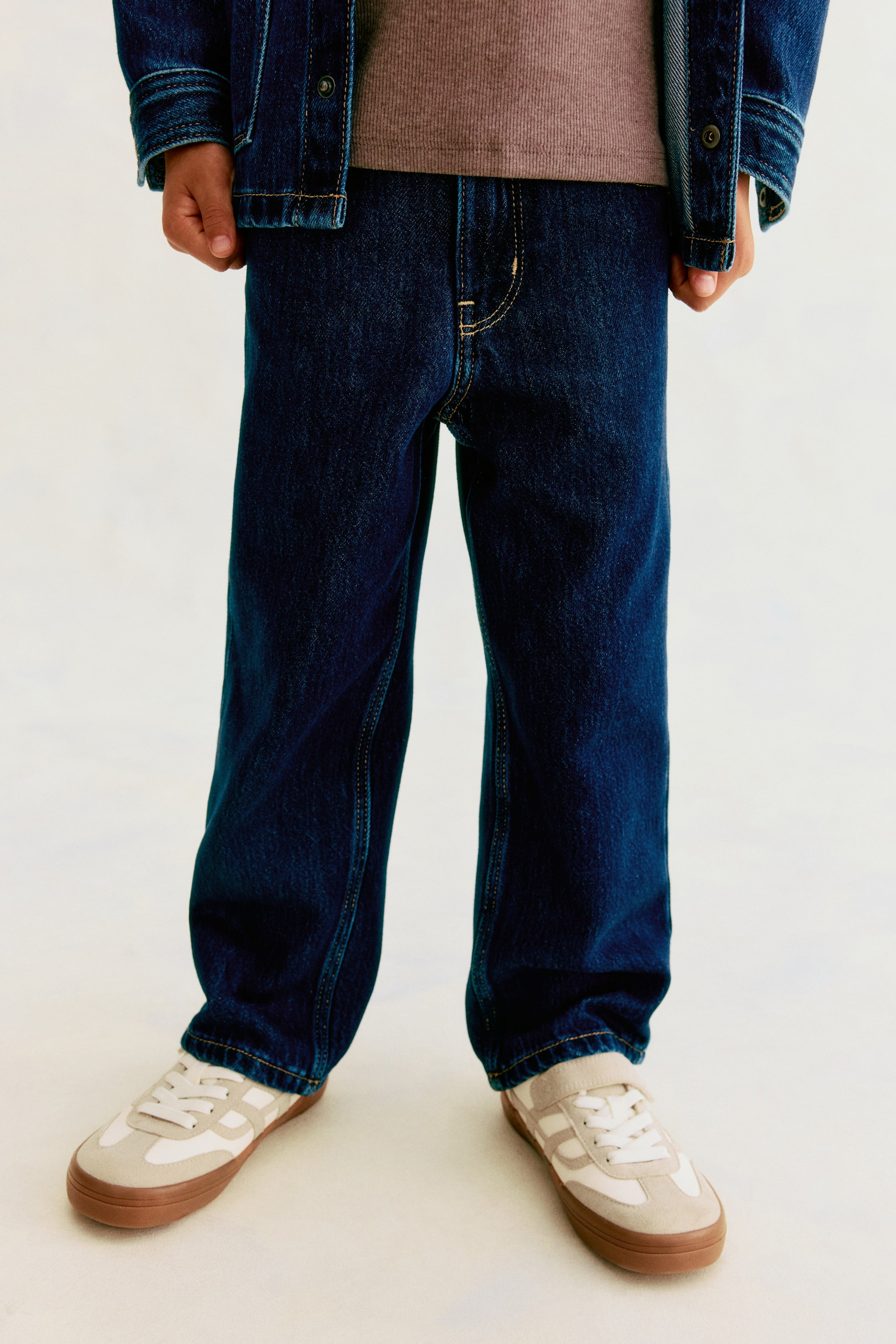 Loose-Fit Jeans