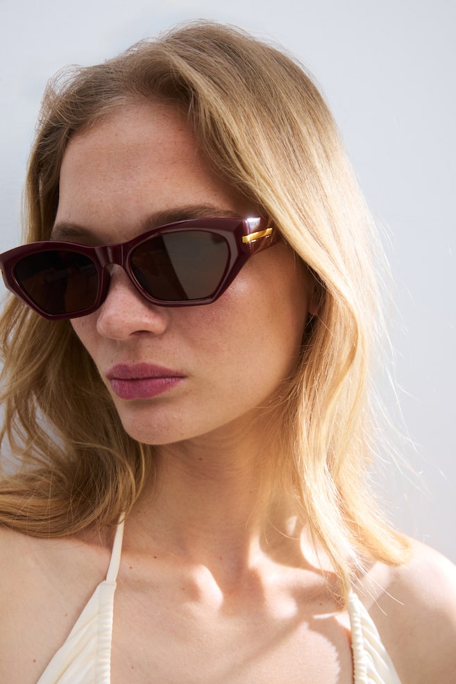 Cat-eye sunglasses - Burgundy/Dark brown/Tortoiseshell-patte - 2