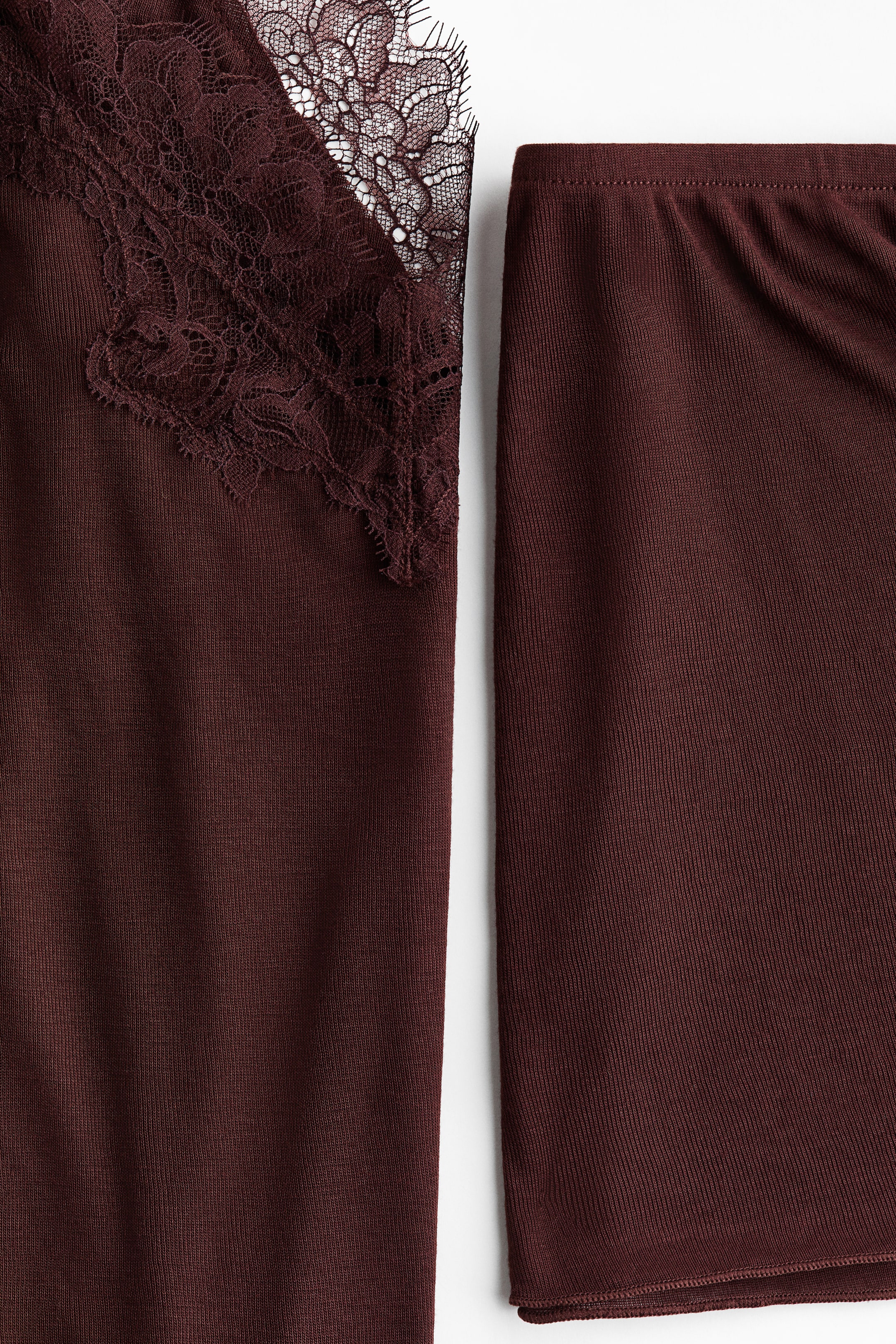 Pyjama avec dentelle