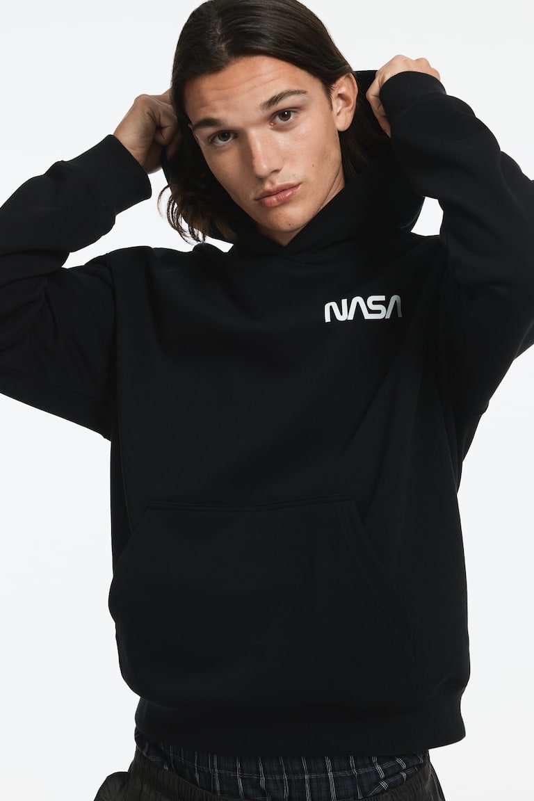 Bedruckter Hoodie in Oversized Fit