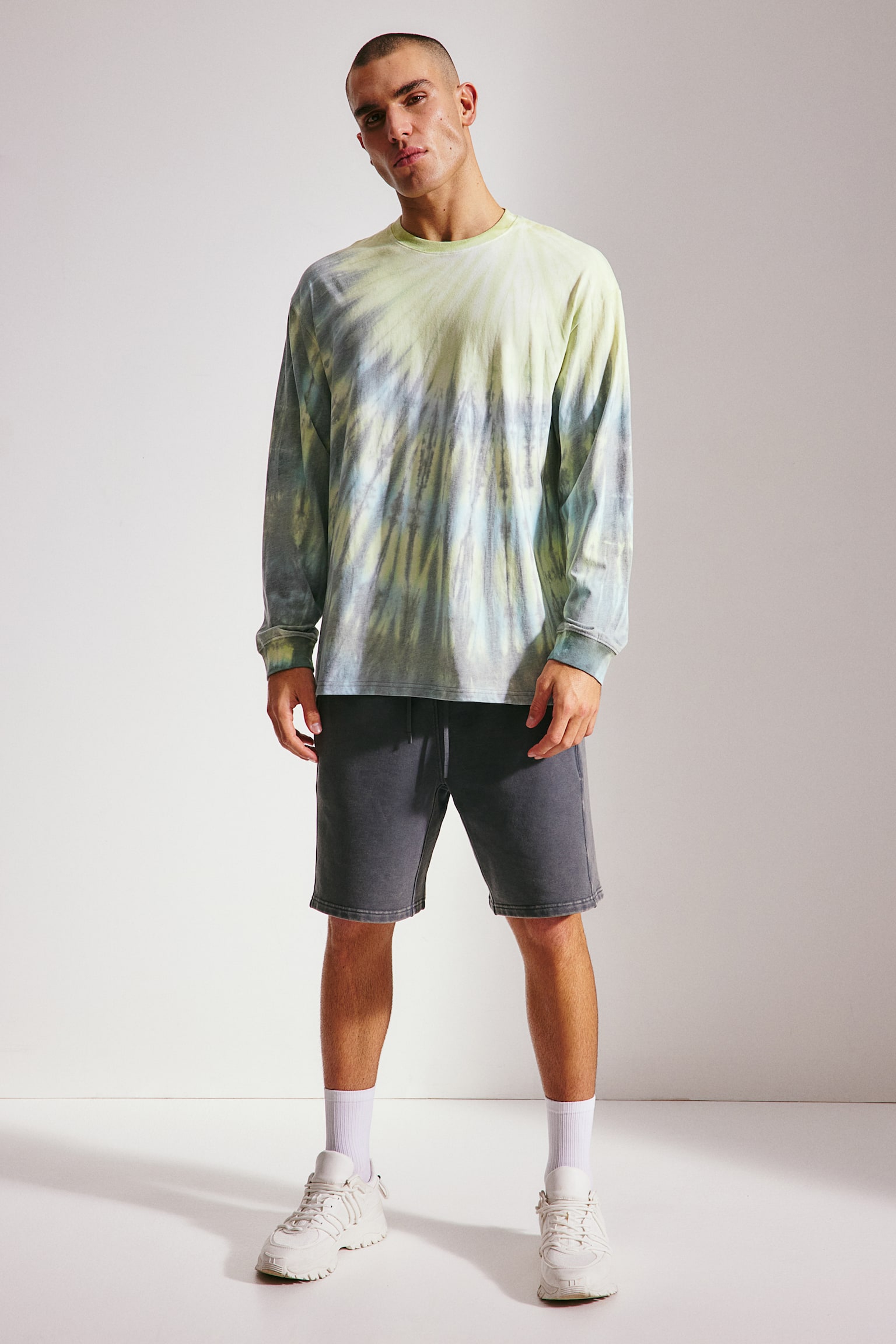 Loose Fit Long Sleeve Activewear Top In DryMove™ - Green/Tie dye/White/Move 90 - 4