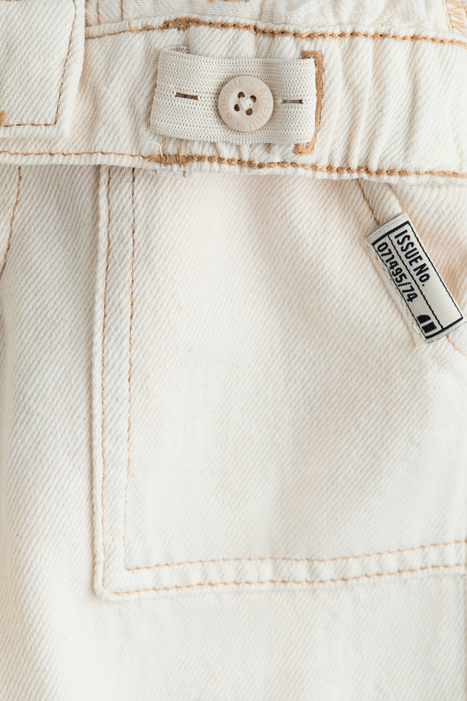 Loose Fit Tapered Leg Jeans - Cream/Denim blue - 6