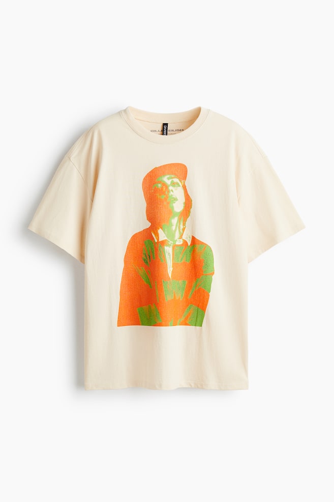 Playera oversized con diseño - Beige claro/Billie Eilish/Negro/Billie Eilish - 1