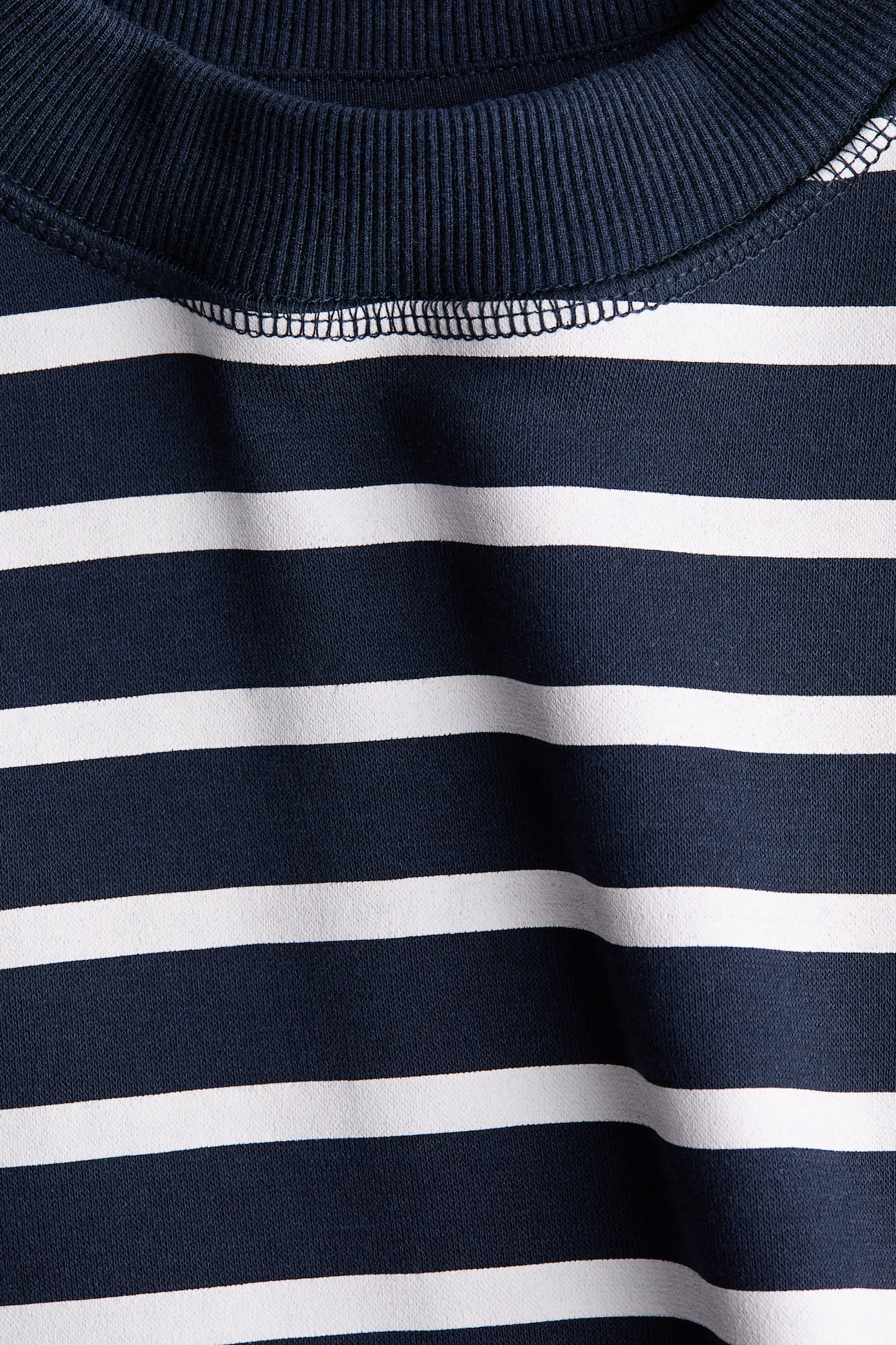 Oversized Sweatshirt - image 2