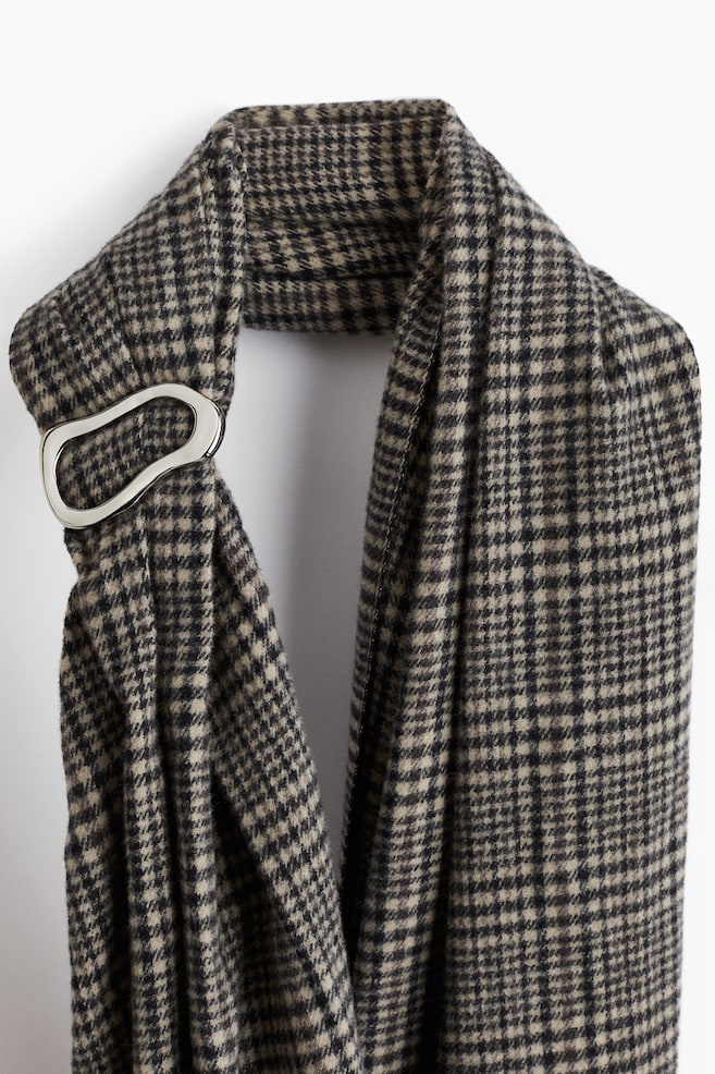 Écharpe plaid avec détail en métal - Beige/carreaux - 1