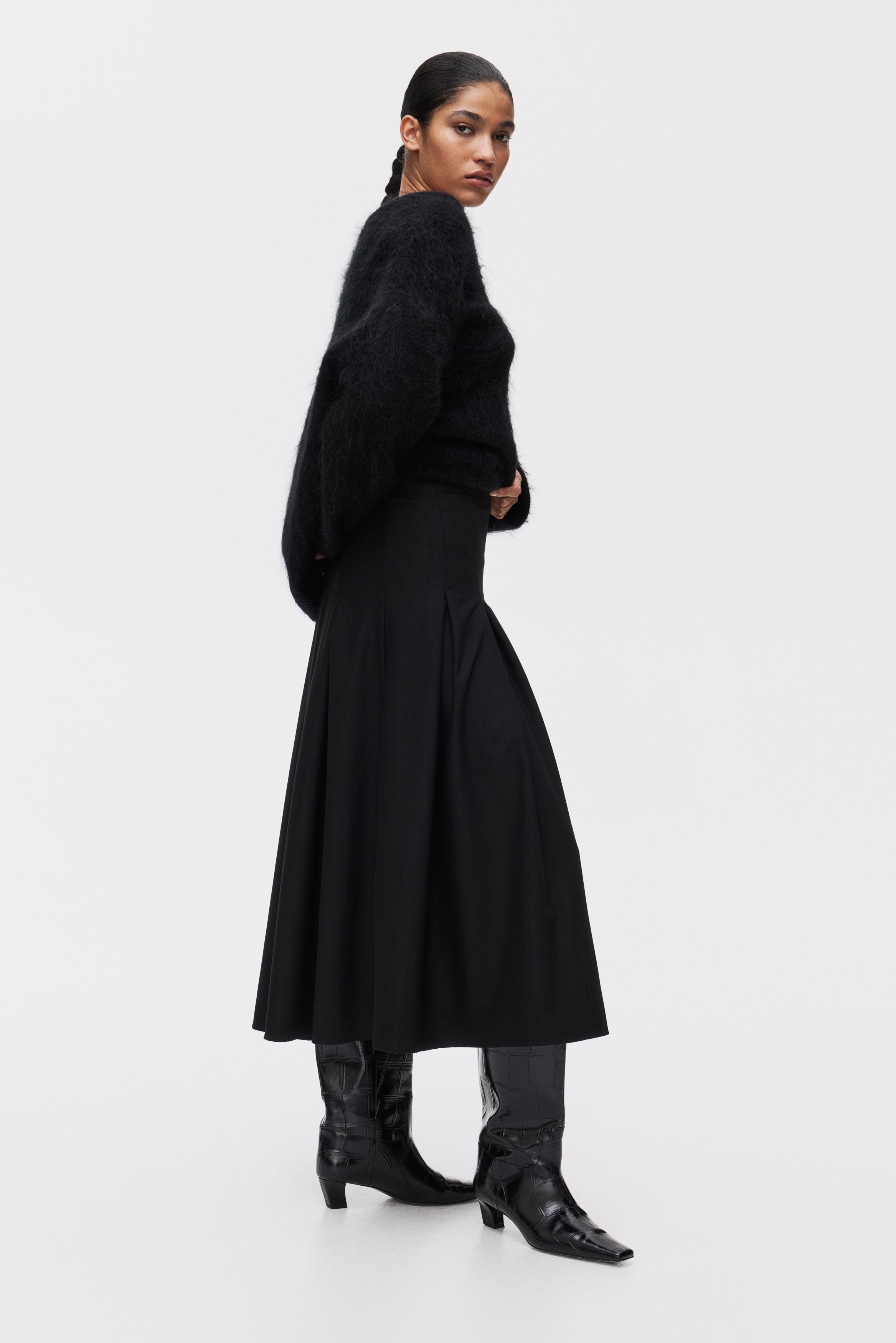 H & M - プリーツミディスカート - ブラック