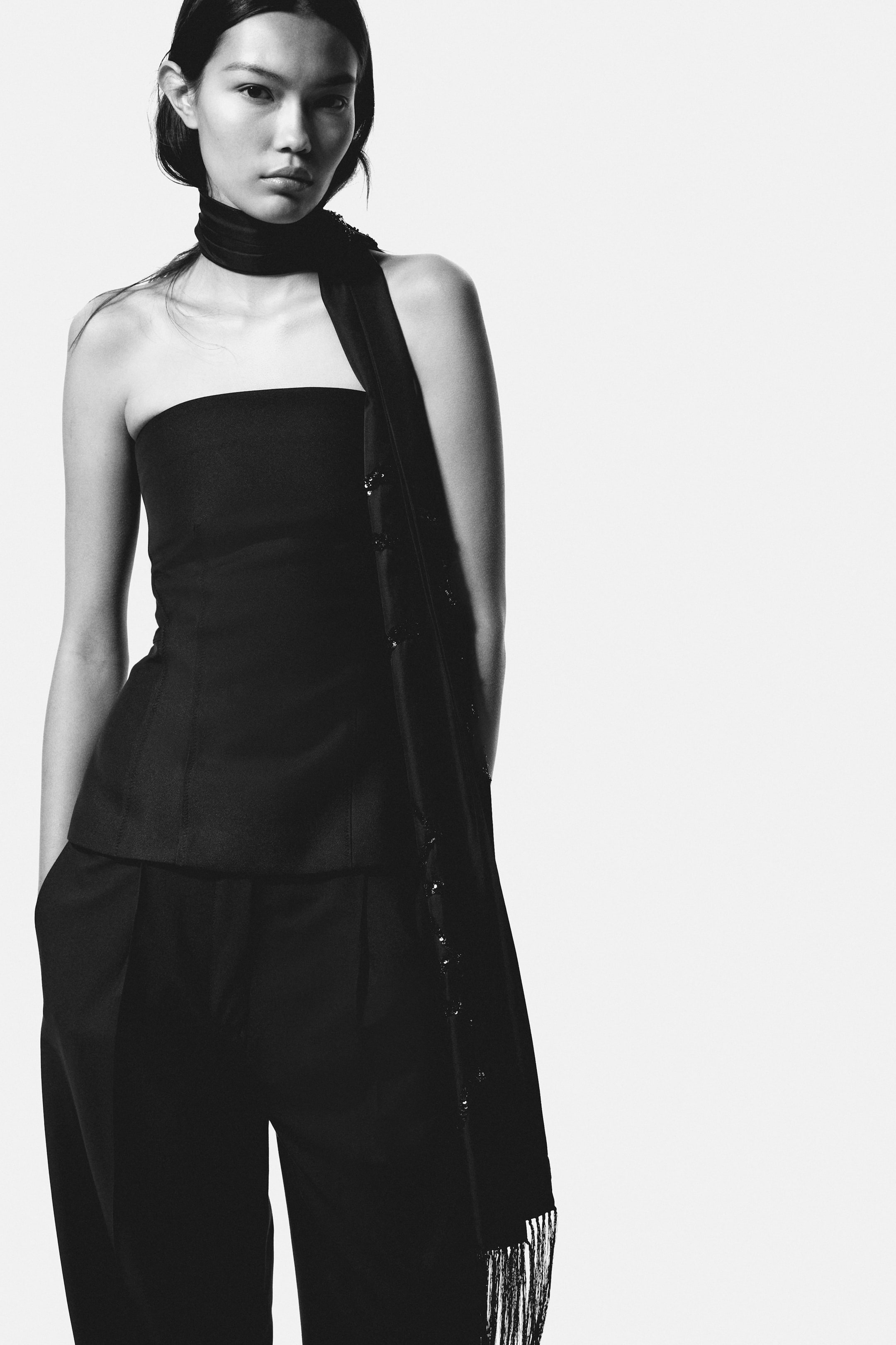 View larger image: Open-back bandeau top - Black - Ladies | H&M IE 2