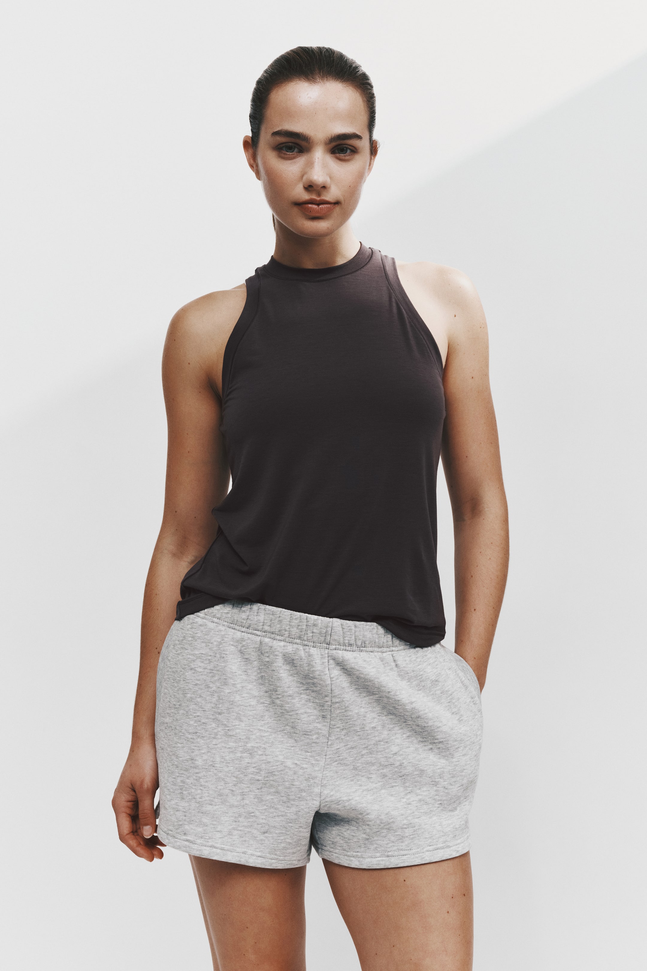View larger image: Regular Fit Sports vest top with DryMove™ - Dark heather - Ladies | H&M 1