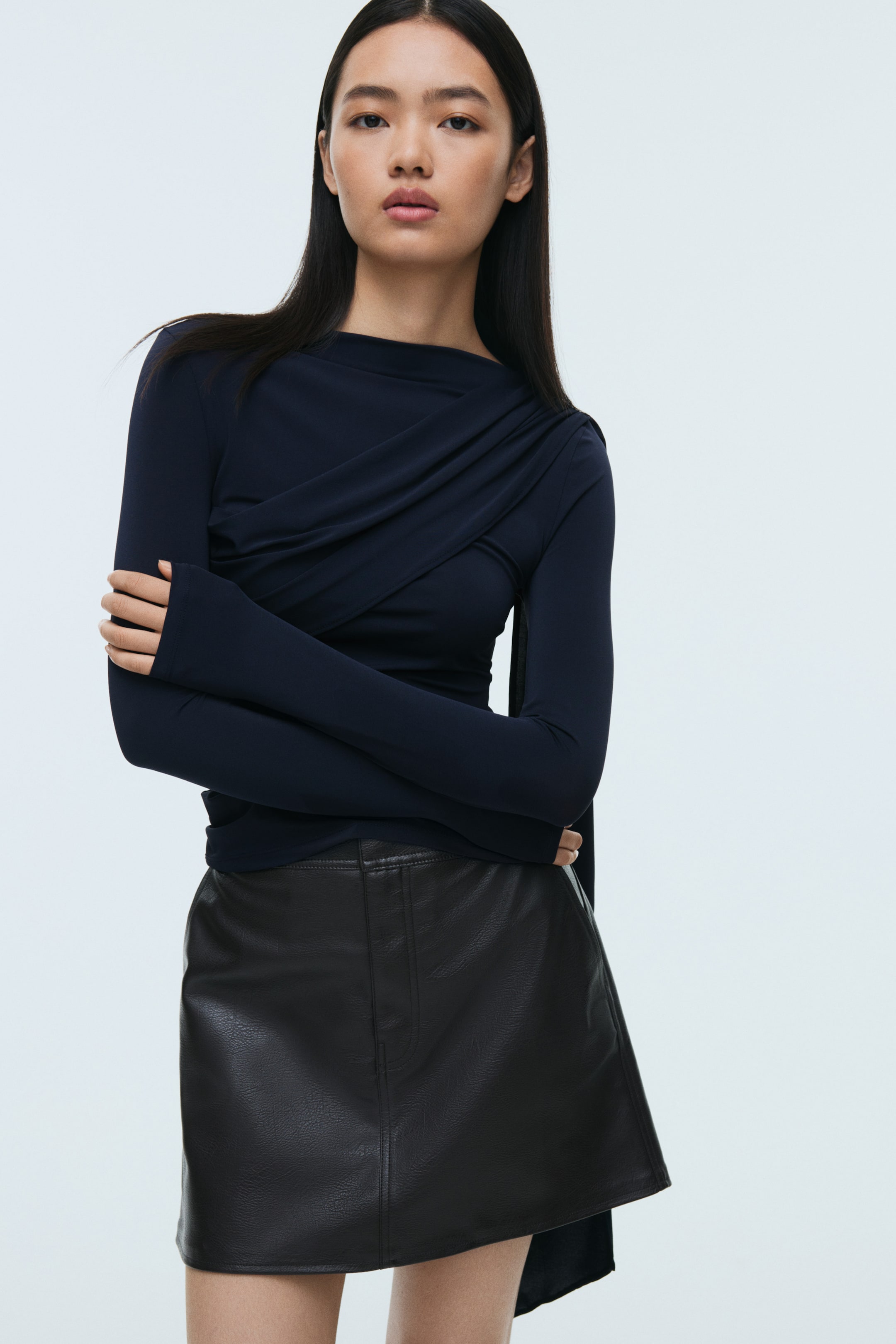 Vezi imaginea mai mare: Bluză încrețită - Bleumarin | H&M RO 2