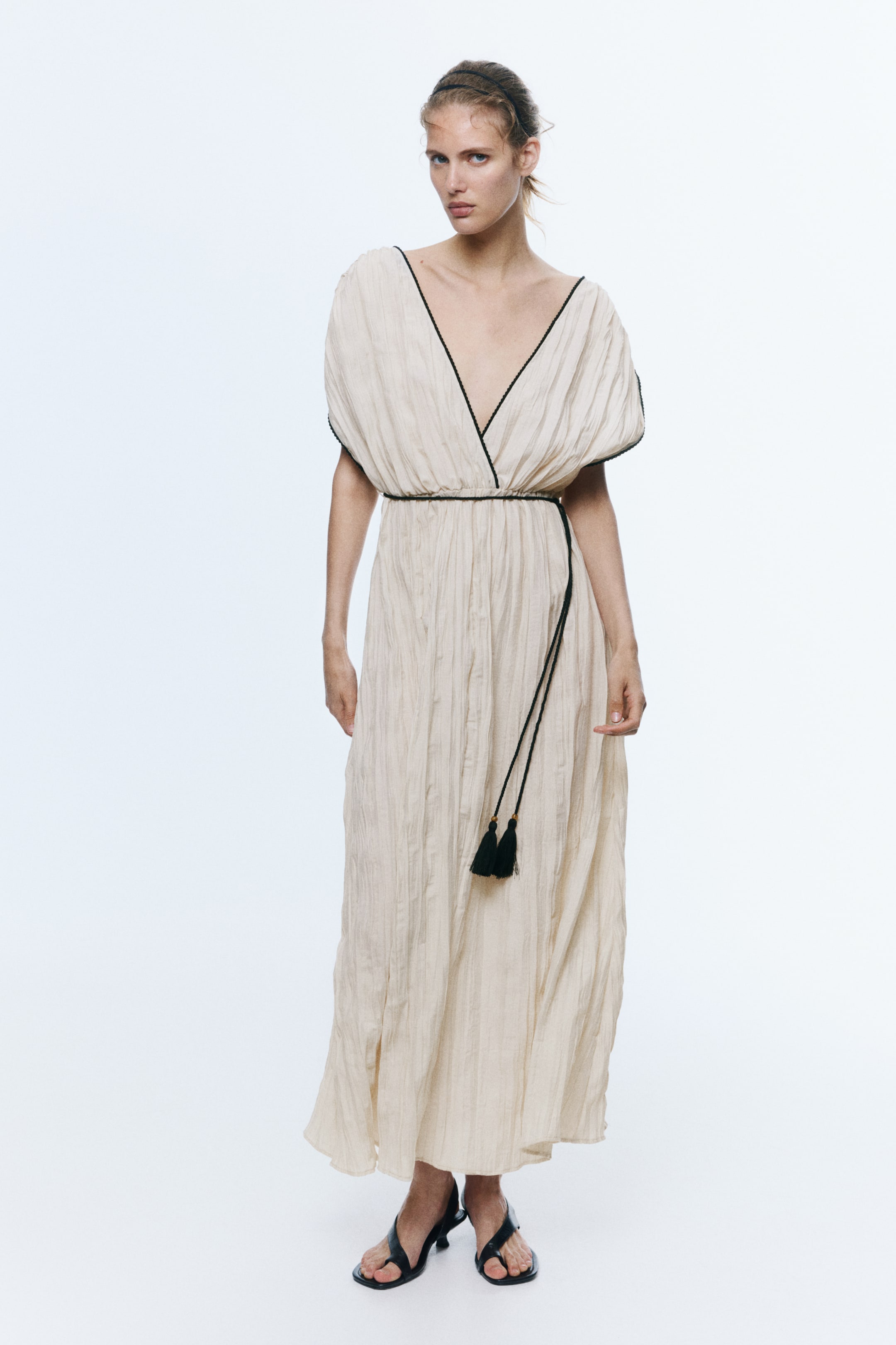 Robe froissée avec détail à nouer