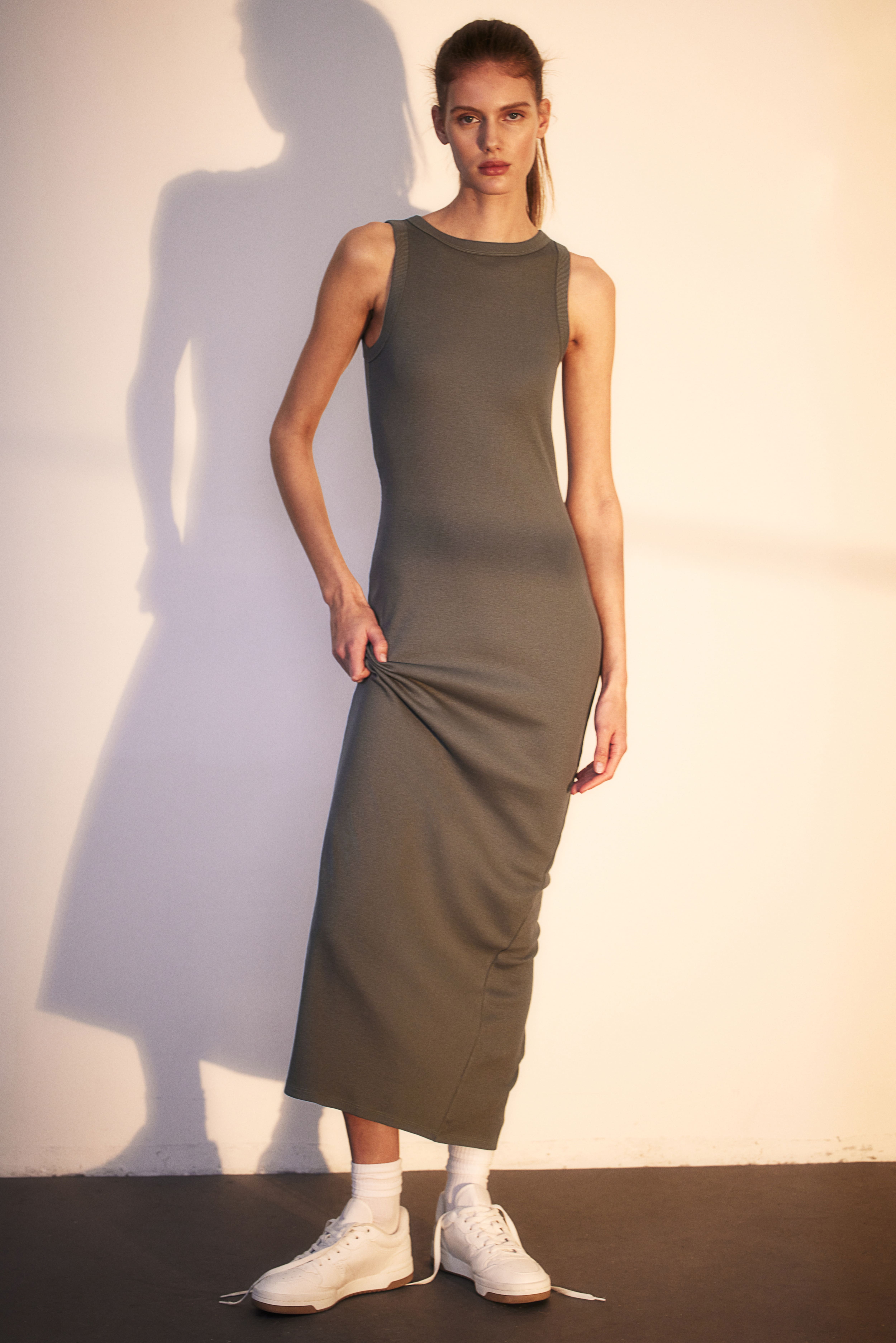 Ribbed Bodycon Dress - Boat Neck - Sleeveless - Khaki green - H&M