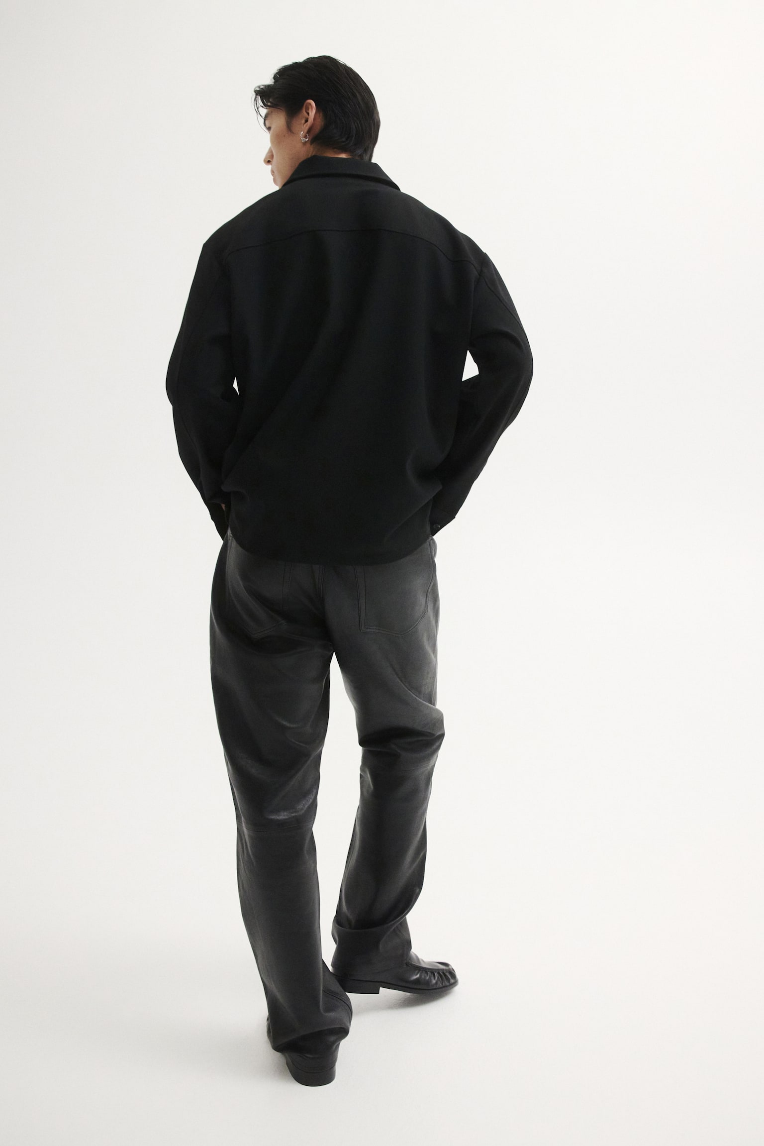 Мужская рубашка H&M Four-Way Stretch Overshirt, цвет: Чёрный — фото 8