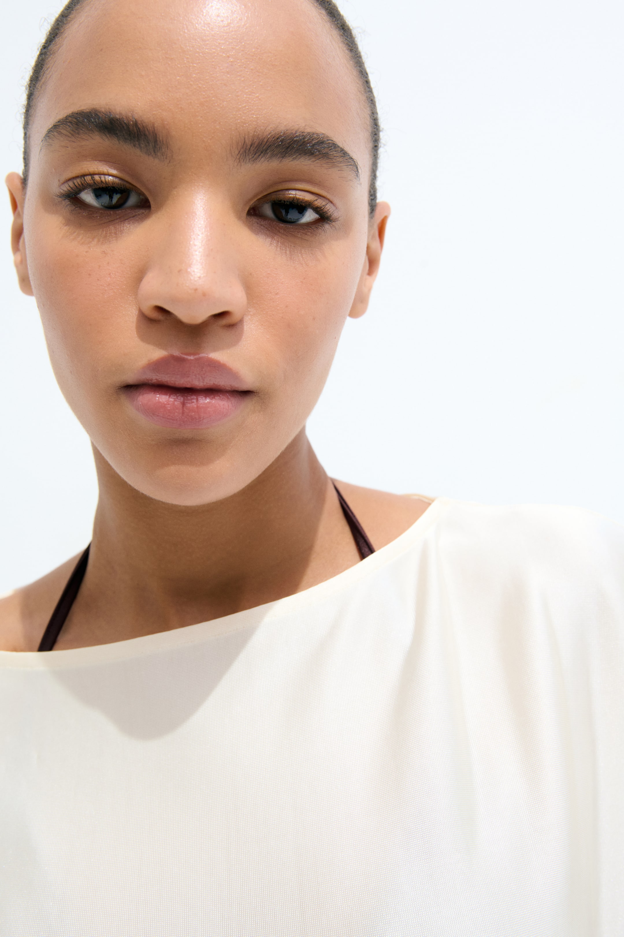 Batwing-Sleeved Fine-Knit Top