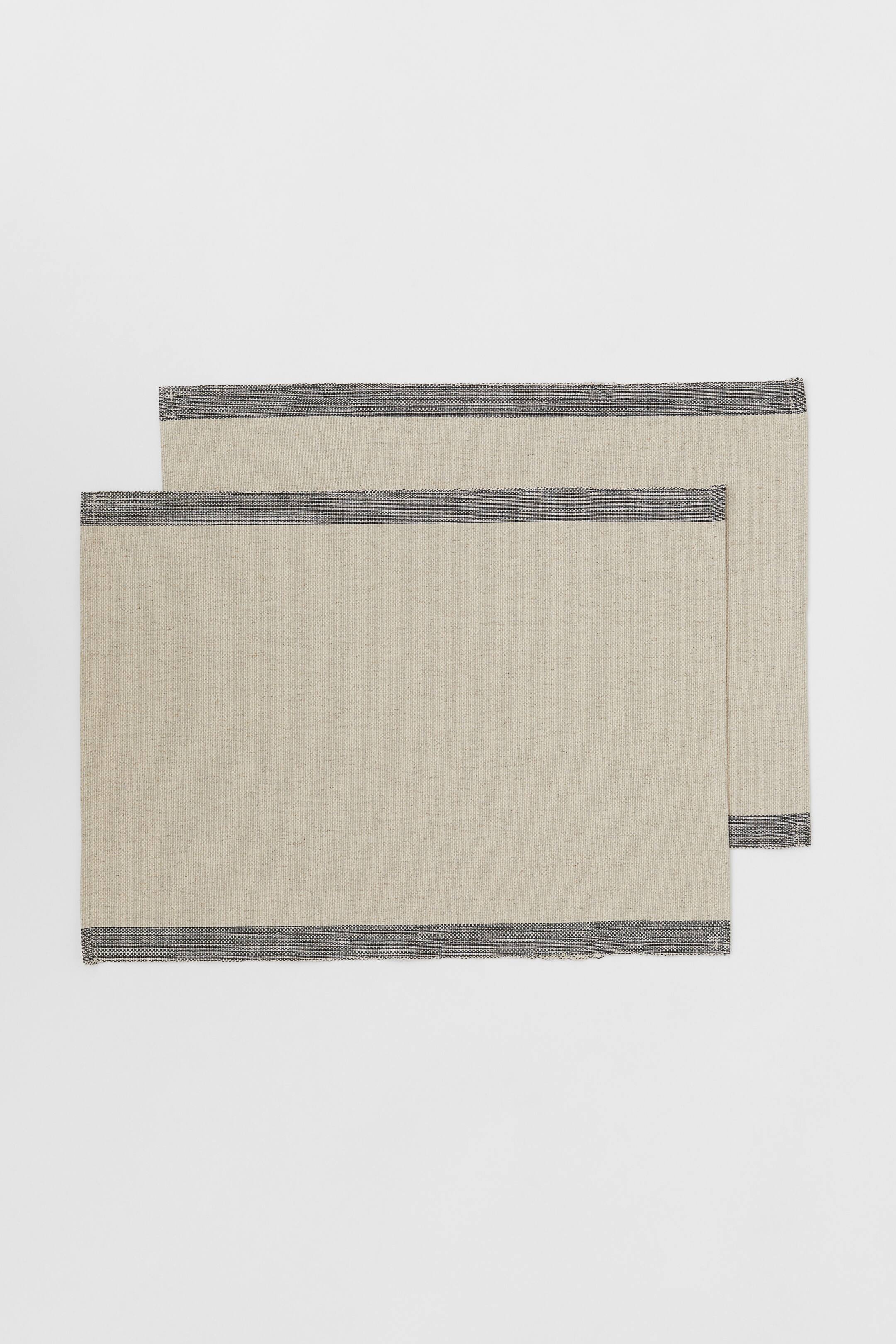 הצגת תמונה גדולה יותר: מארז 2 פלייסמטים מתערובת פשתן - בז' בהיר/פסים - Home All | H&M IL 2