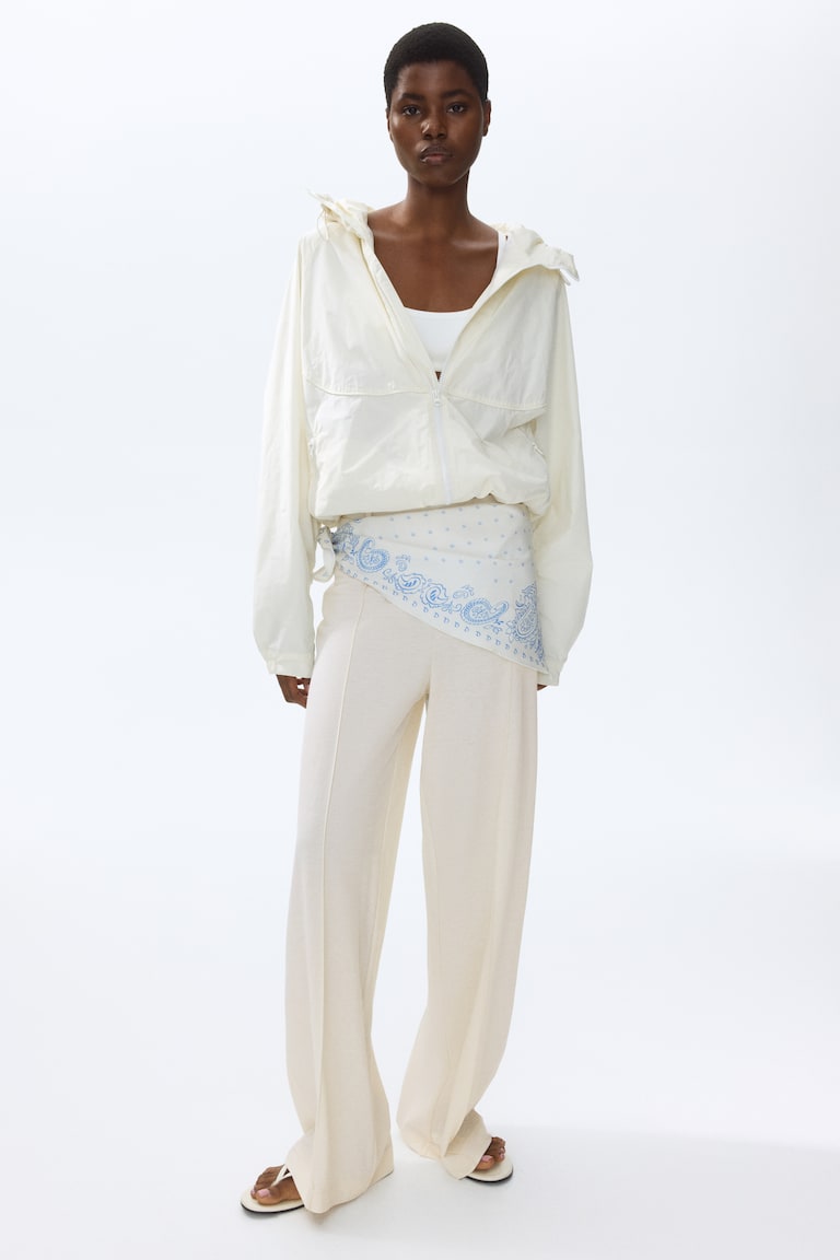 Pantalone s maramom