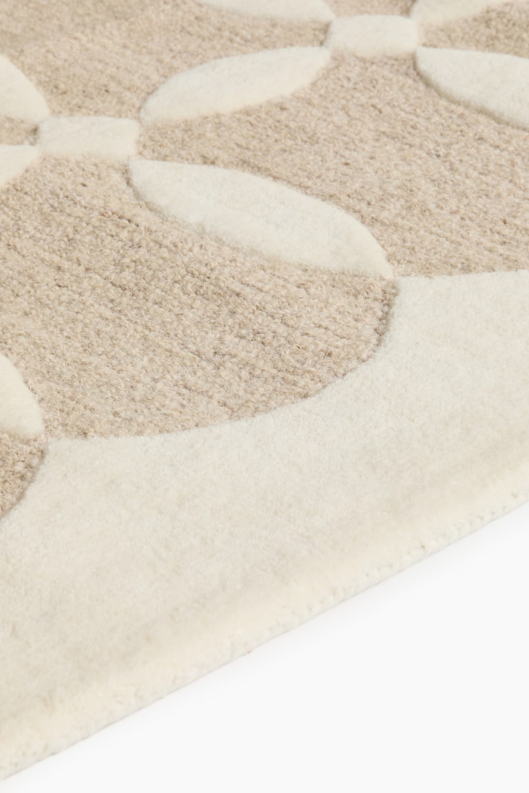 Wool Hm Rugs Light beige/patterned Tufted Wool Rug at H&M Home | H&M US