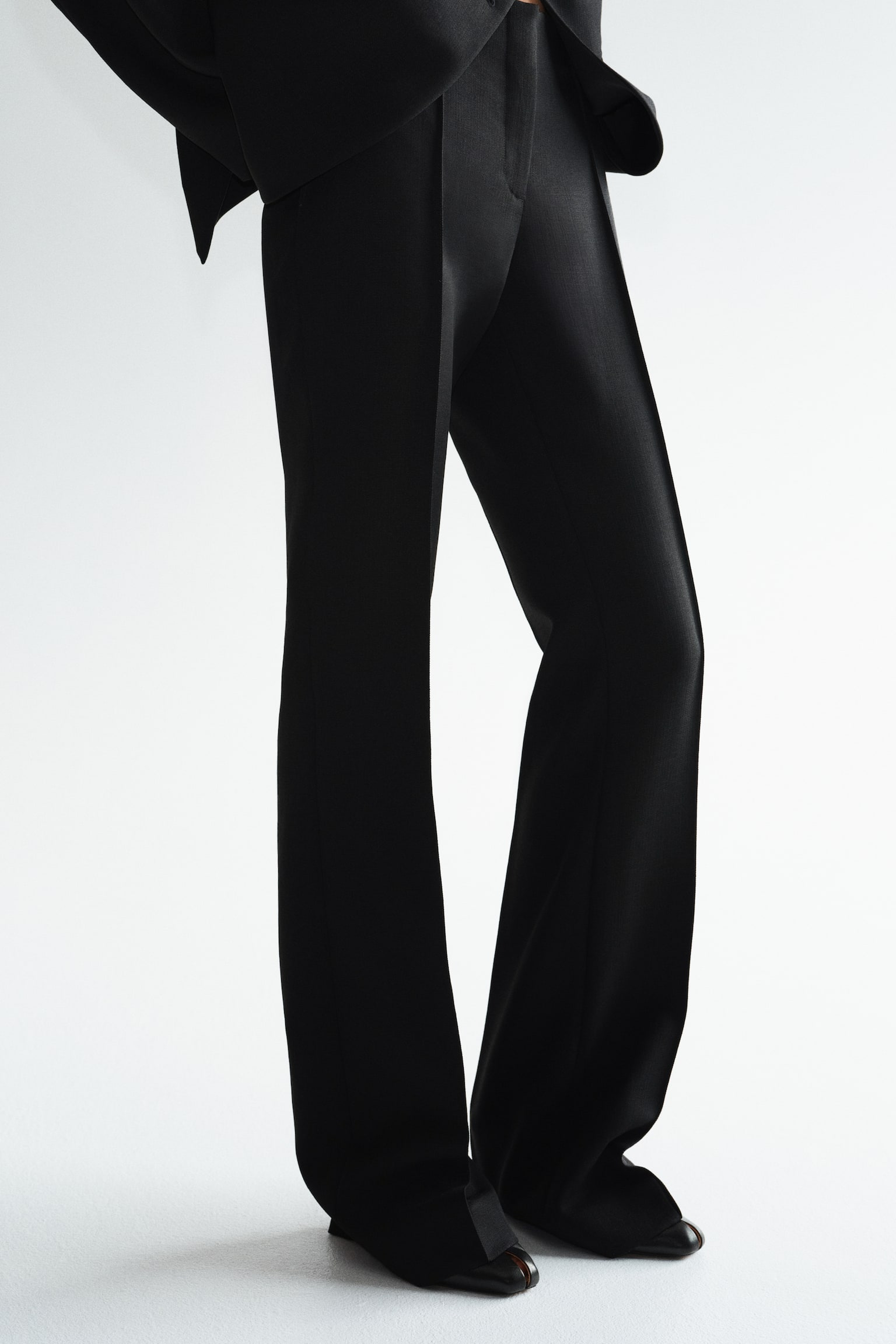 Women's Black Straight-Leg Tailored Wool Pants | H&M CA