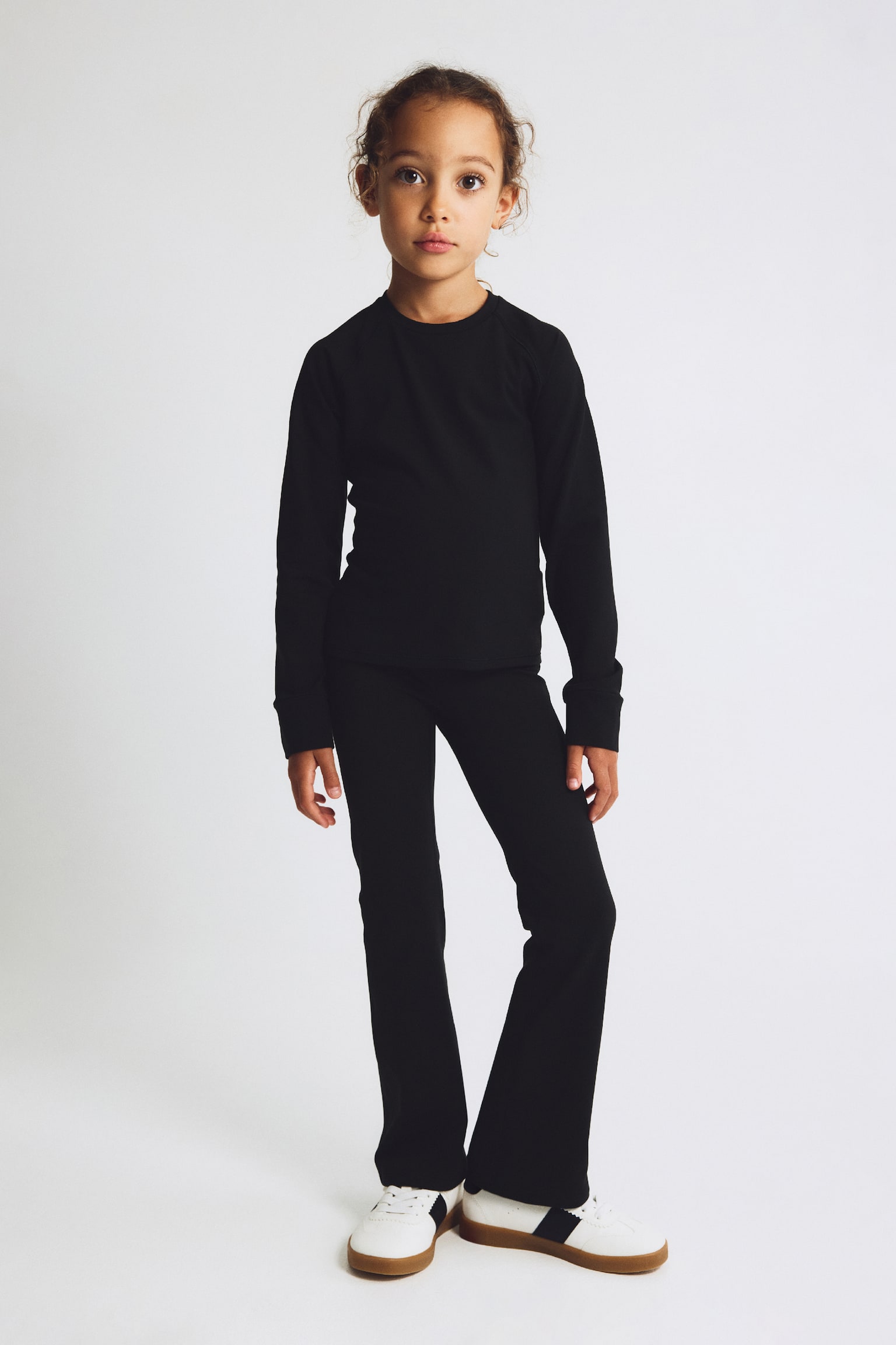 Детский топ H&M Move Warm Sports Top with Fleece SoftMove™, цвет: Чёрный — фото 5