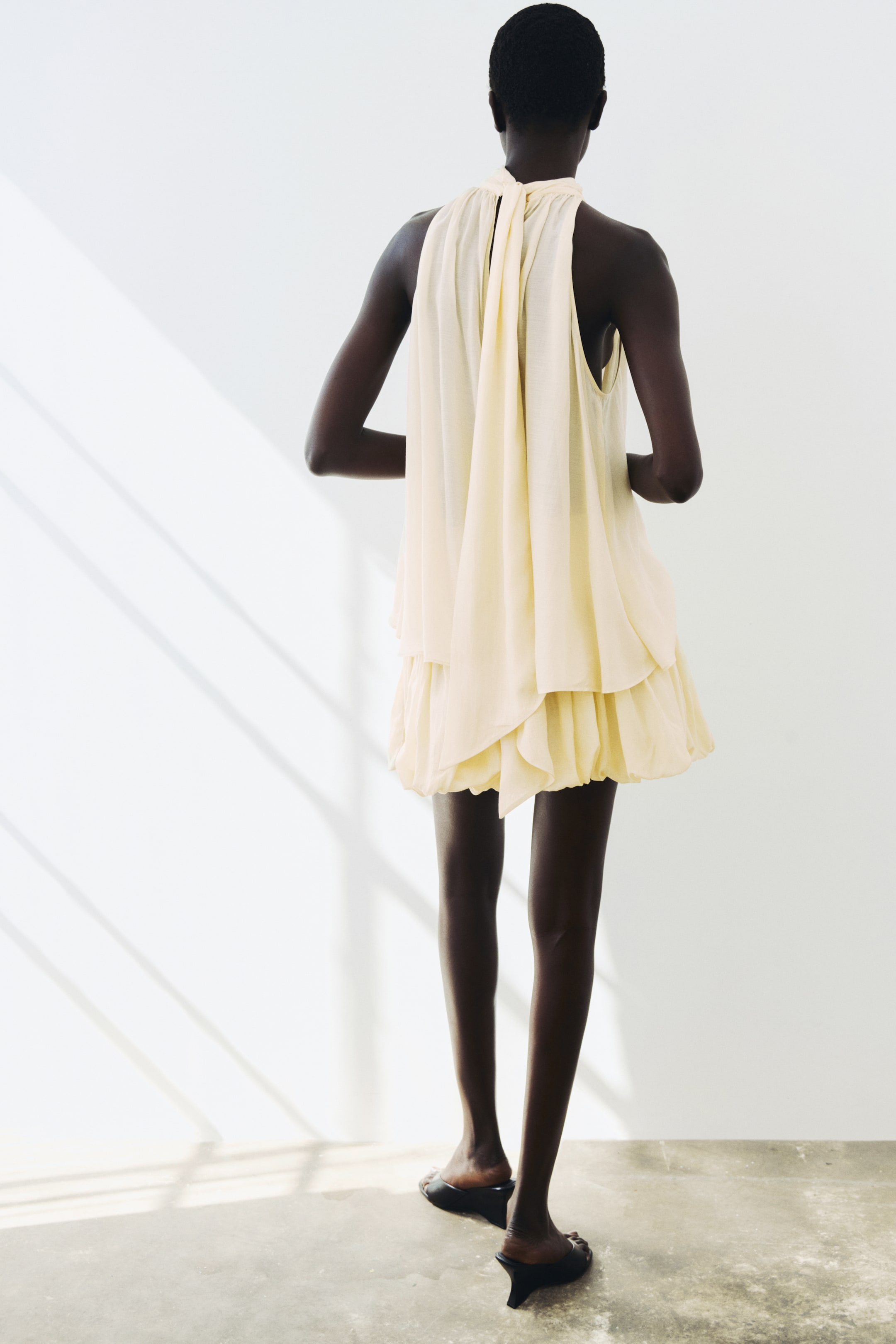 Женские юбки H&M Cupro-Blend Bubble-Hem Skirt — фото 5