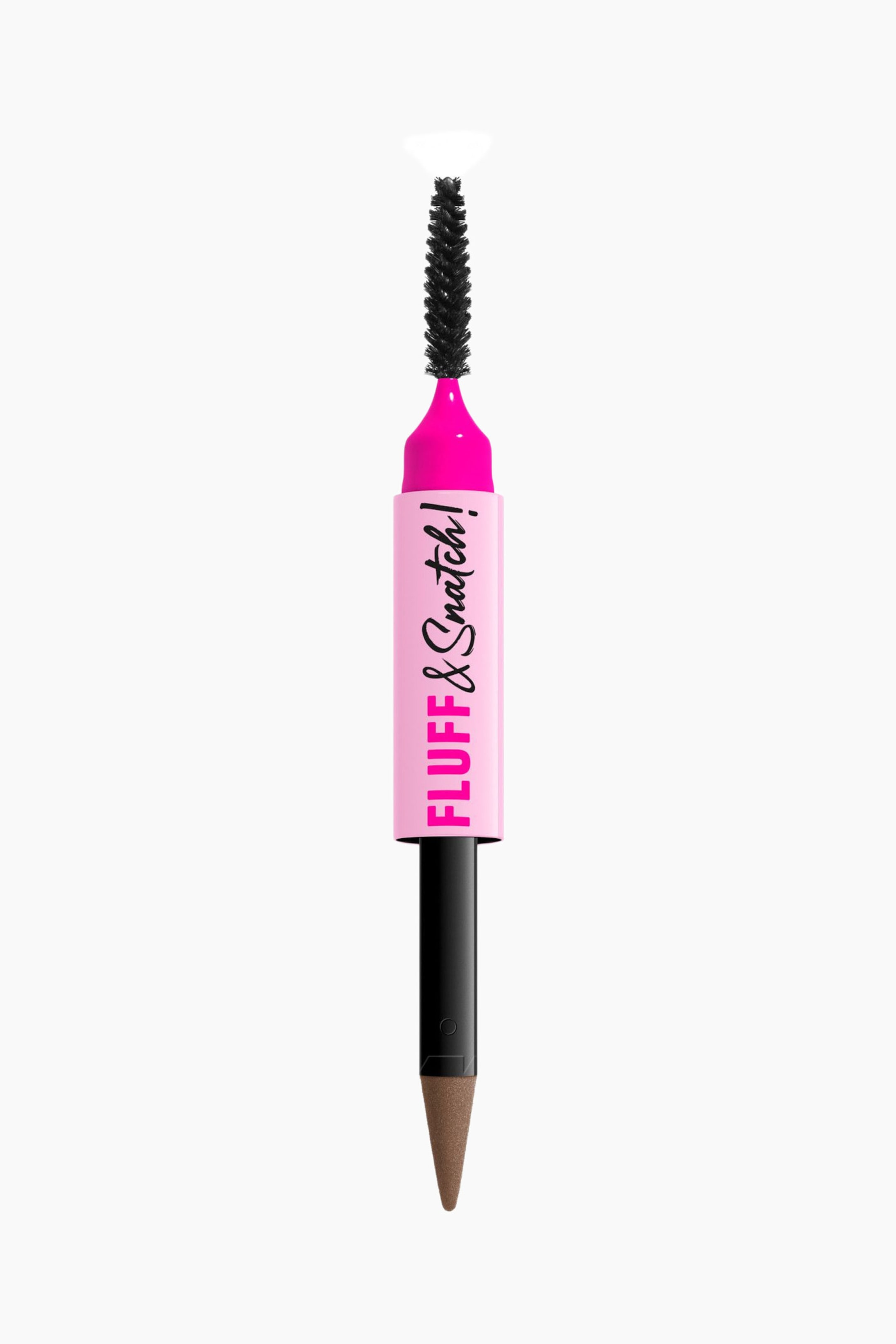 Se større billede: Et øjenbrynsredskab står oprejst, med en lys pink krop med teksten "FLUFF & SNATCH!". Den ene ende viser en sort spoolie-børste, der kommer frem fra en lys pink indkapsling, og den anden ende viser en spids, lysebrun øjenbrynspenselspids.