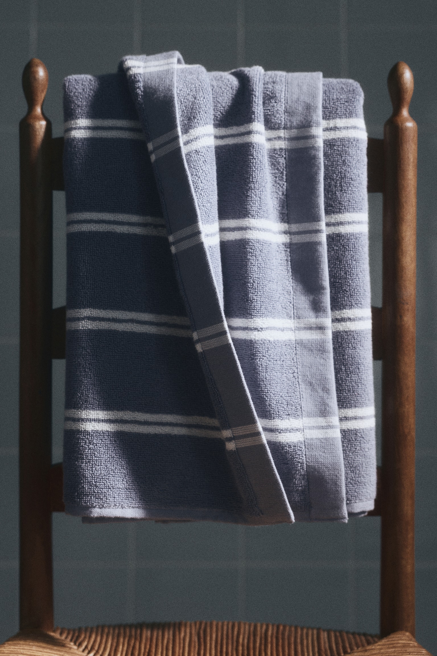 Striped Bath Towel - Dusty blue/striped/Khaki beige/striped/White/striped - 1