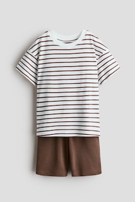 2-delat set med T-shirt och shorts