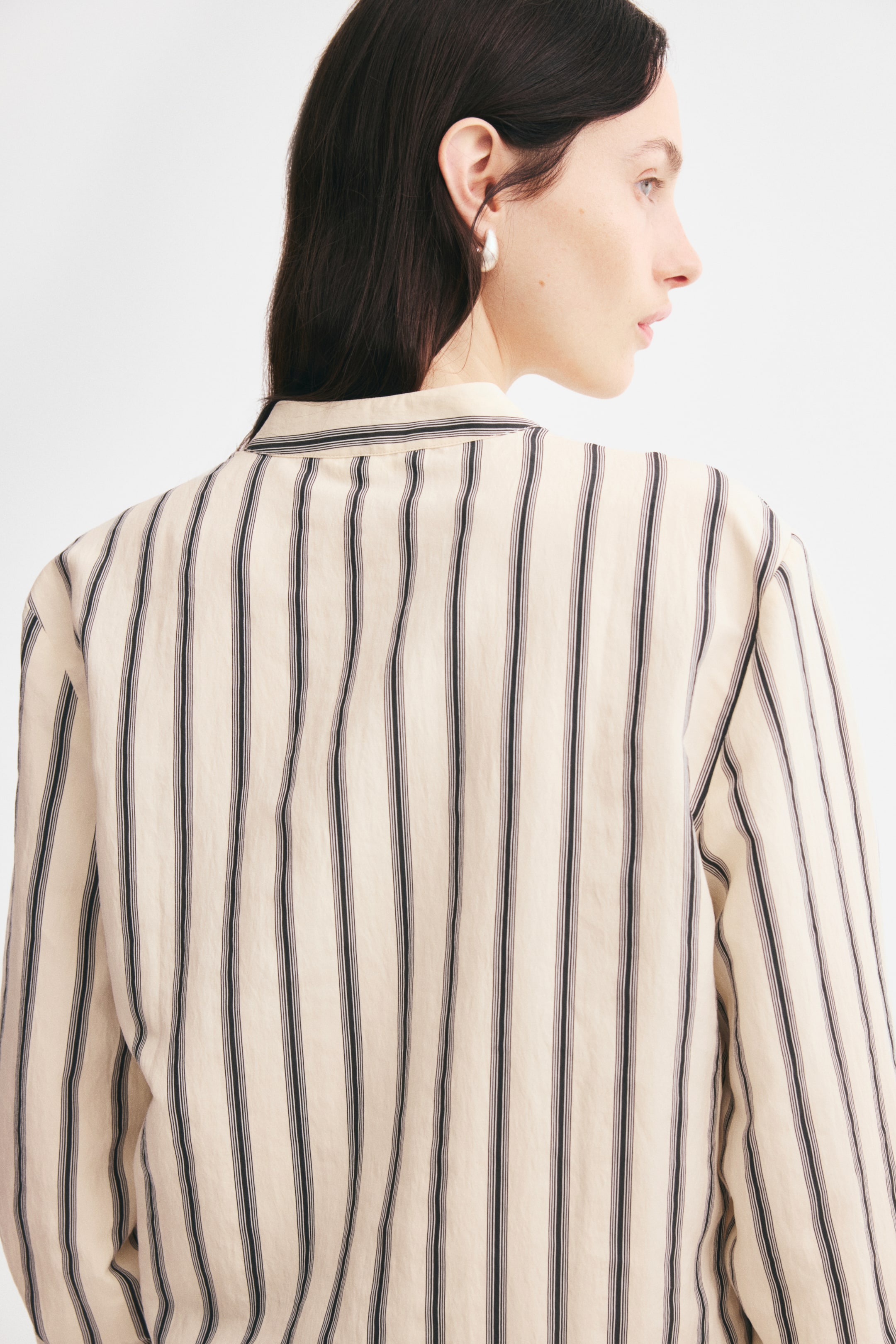 Chemise avec boutons noués