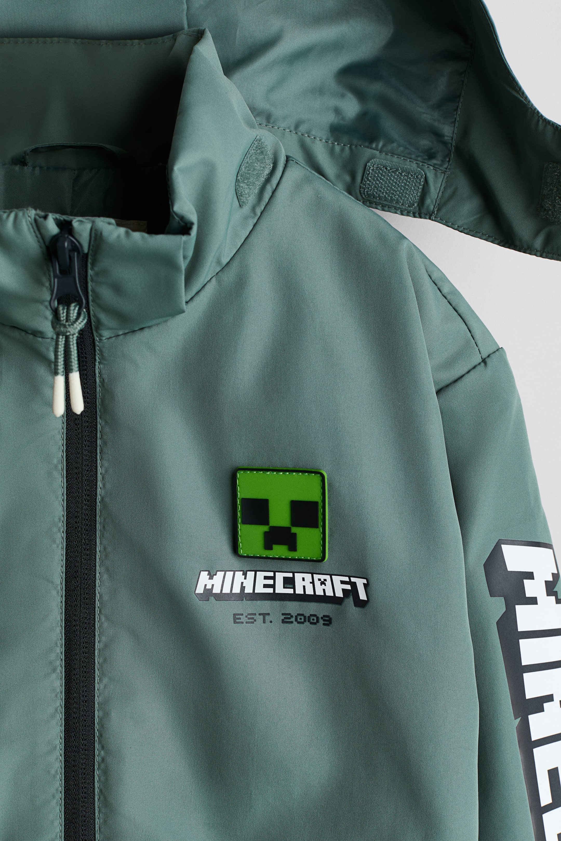Hooded Motif Windbreaker with