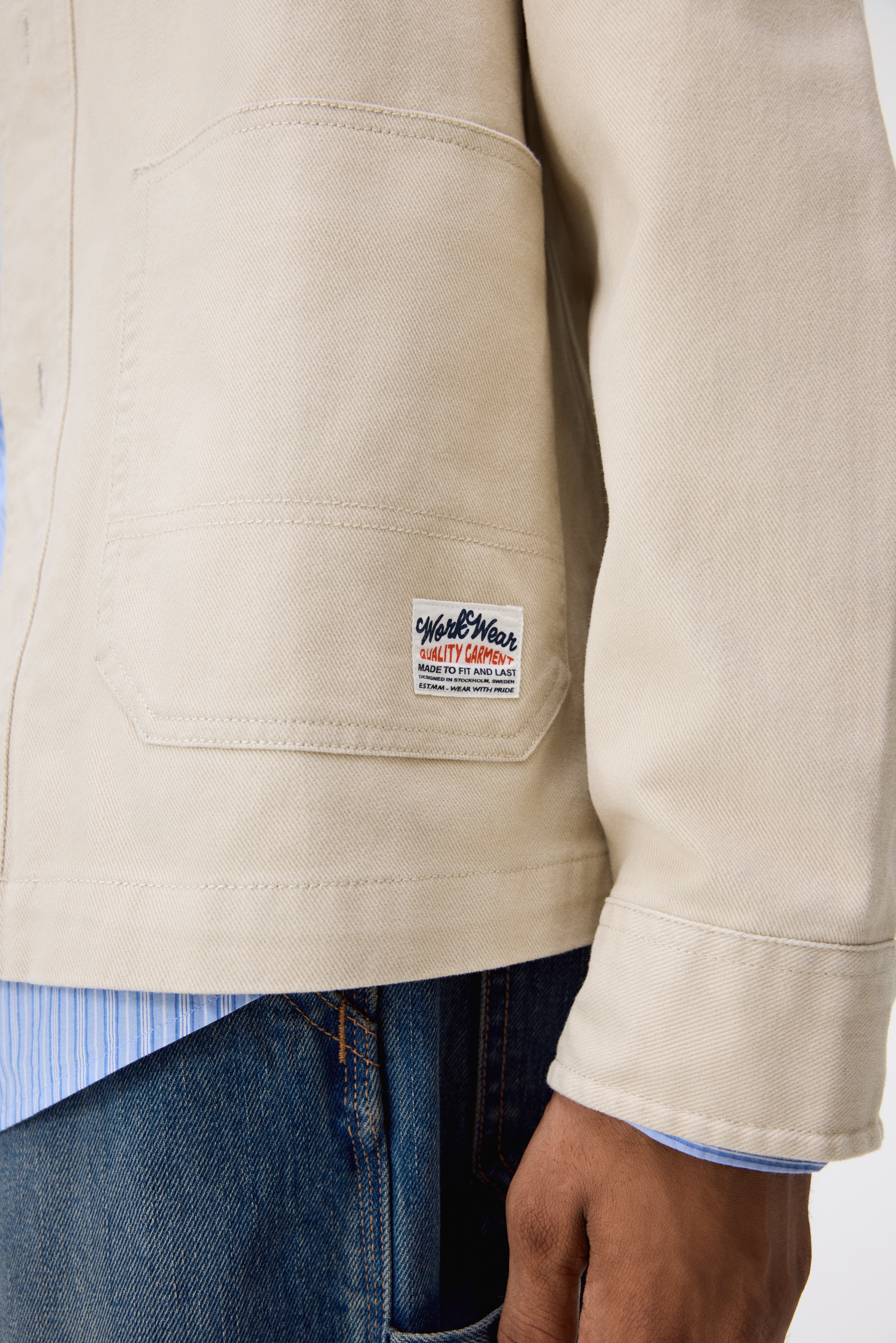 ルーズフィット ユーティリティオーバーシャツ - ライトベージュ