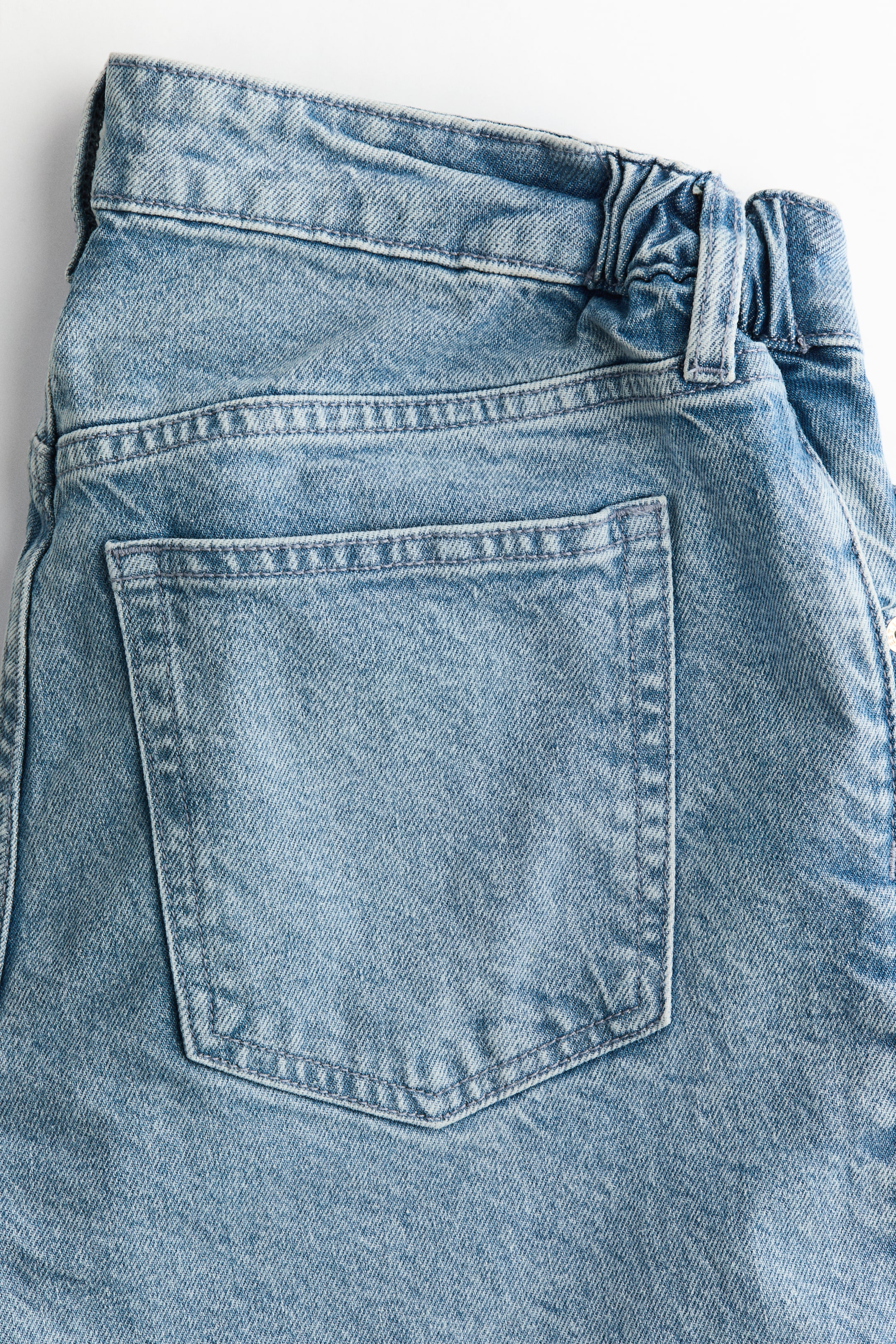 MAMA Straight Ankle Jeans