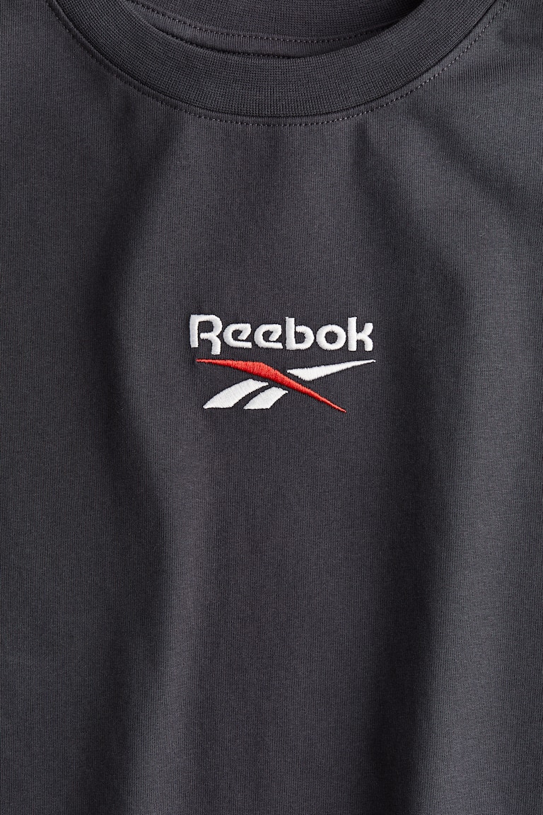 Embroidered-motif T-shirt