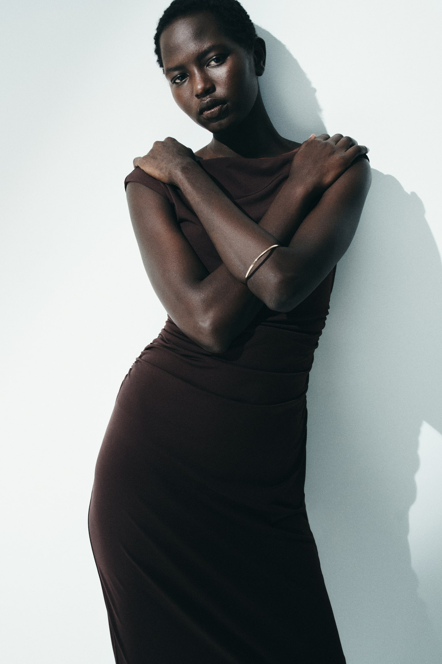 שמלה עם חצי שרוול - חום כהה/צהוב חרדל/אדום - 3