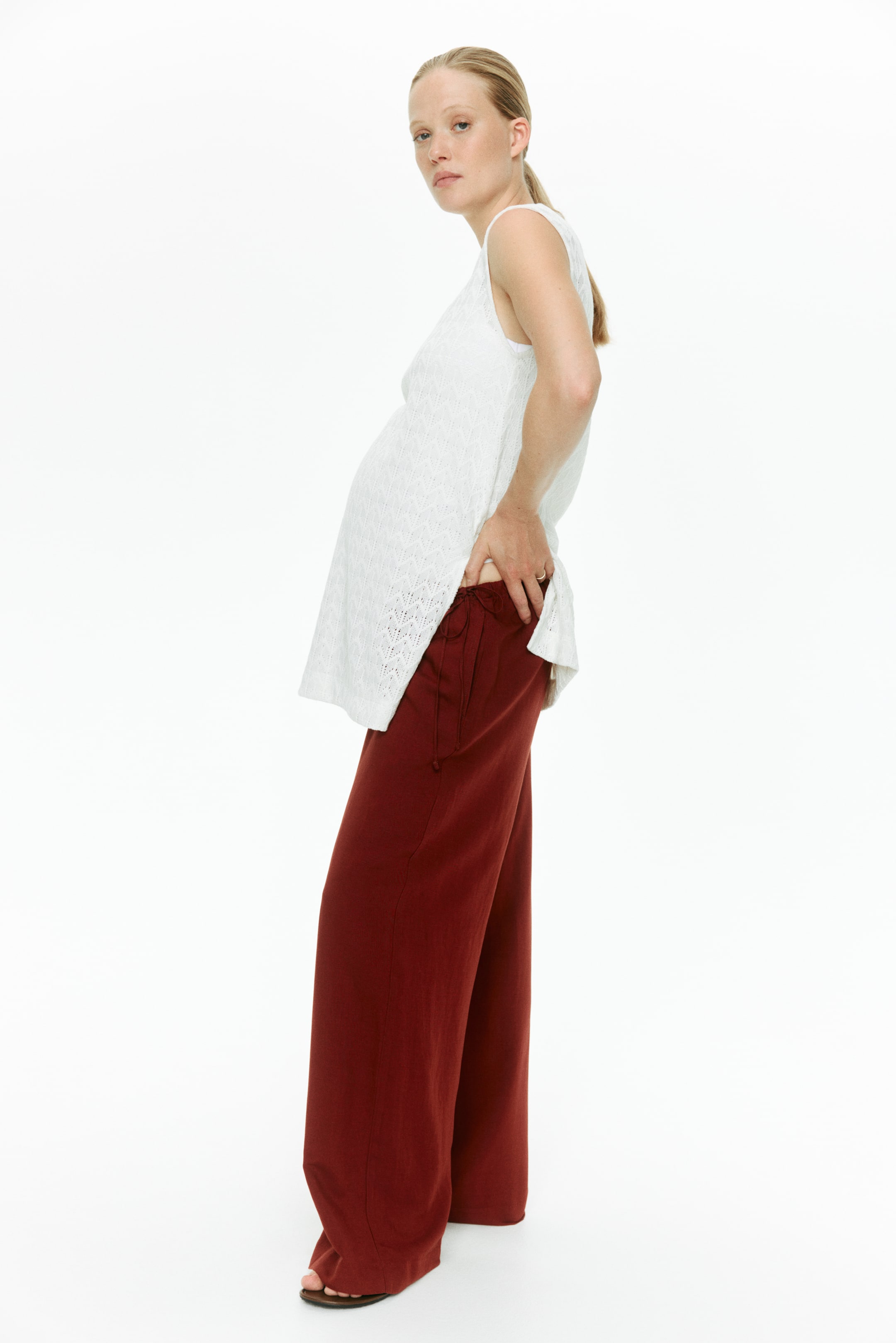 Женские брюки H&M MAMA Linen-Blend Drawstring Pants — фото 5