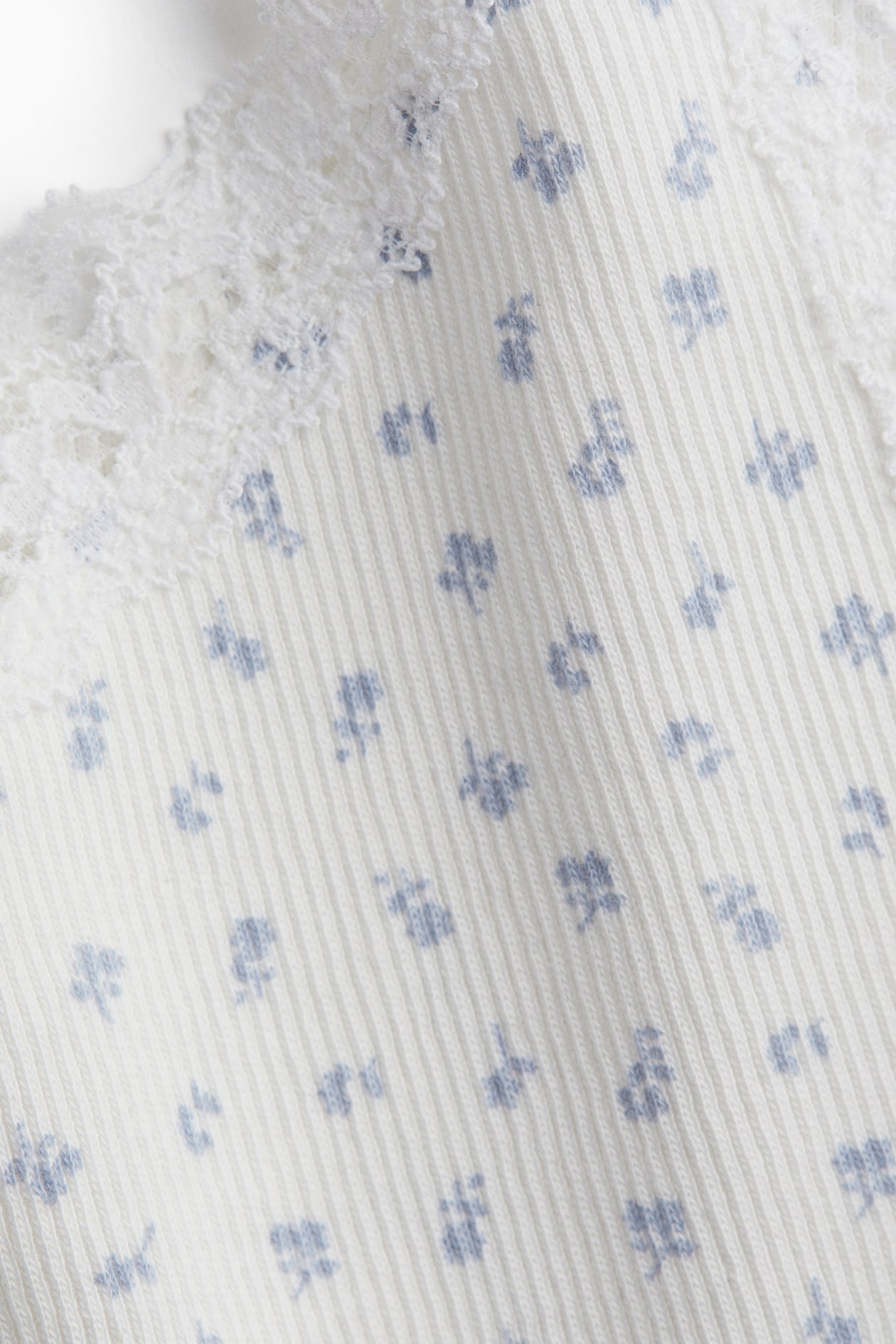 Lace-Trimmed Tank Top - image 3