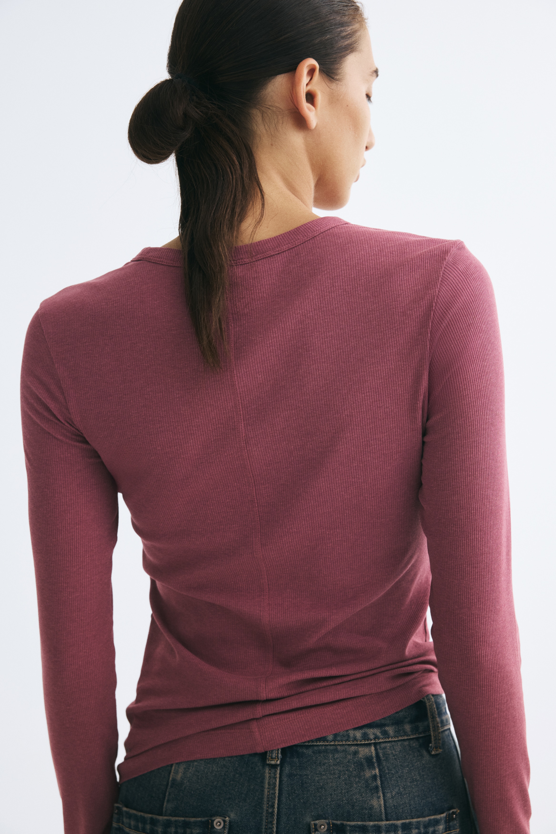 Long-Sleeved Ribbed Top thumbnail 5