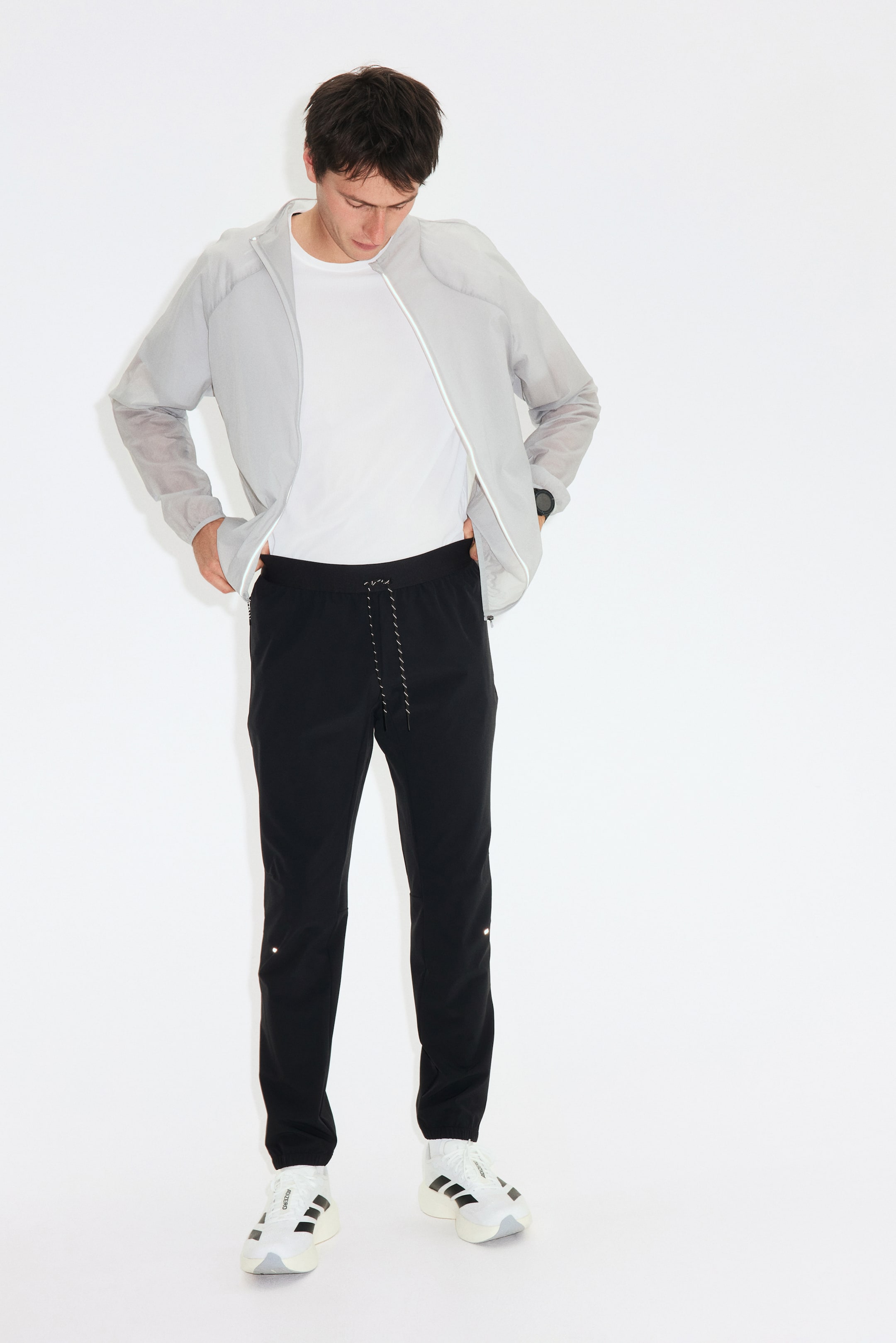 Pantalon de course hydrofuge et léger