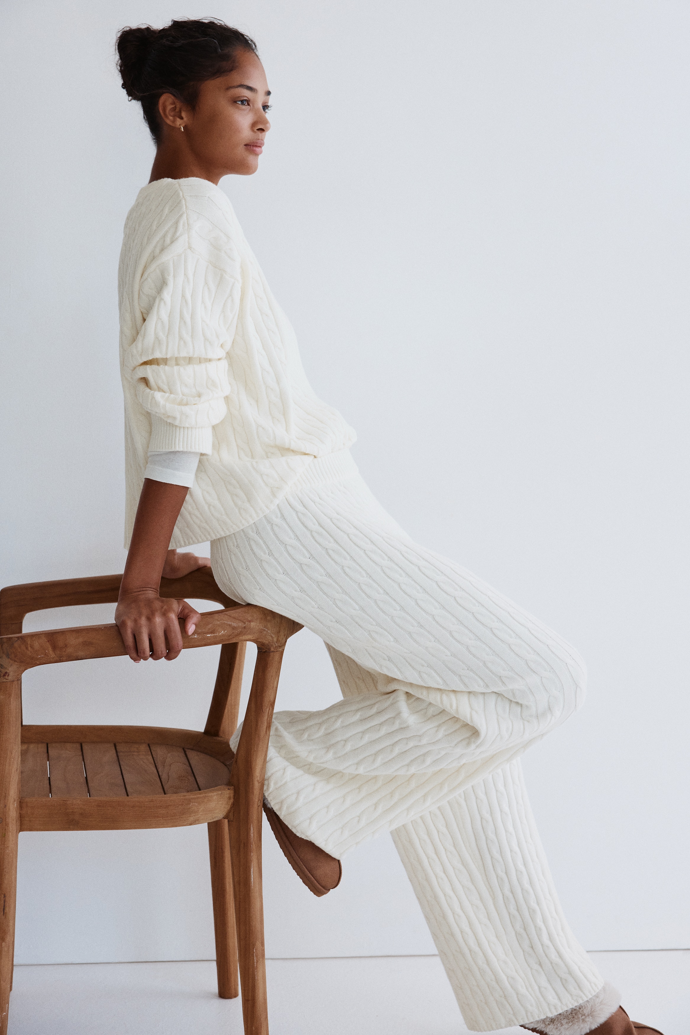 Cable-knit trousers