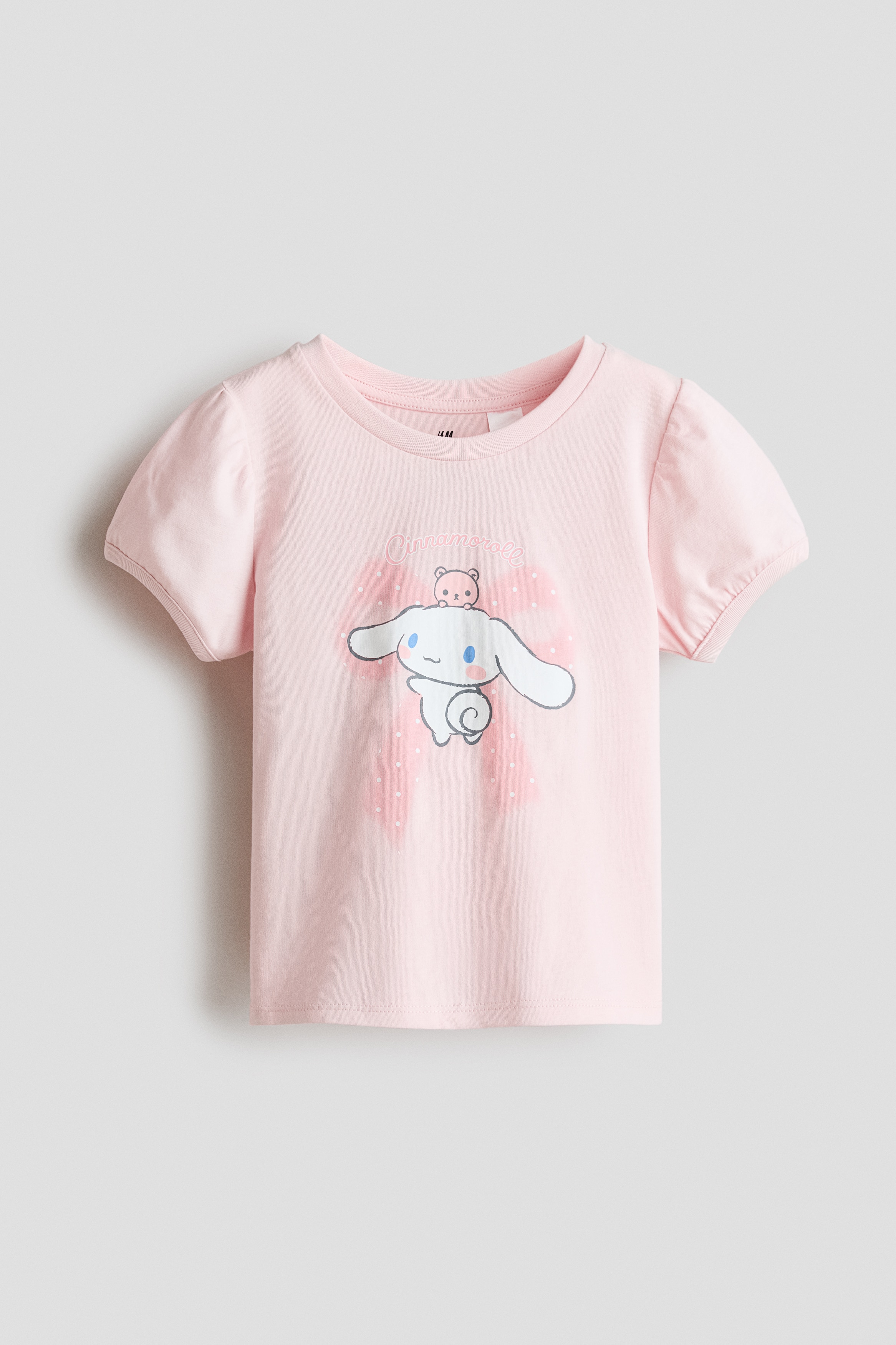 パフスリーブ プリントTシャツ - ライトピンク／シナモロール/アイボリー／シナモロール