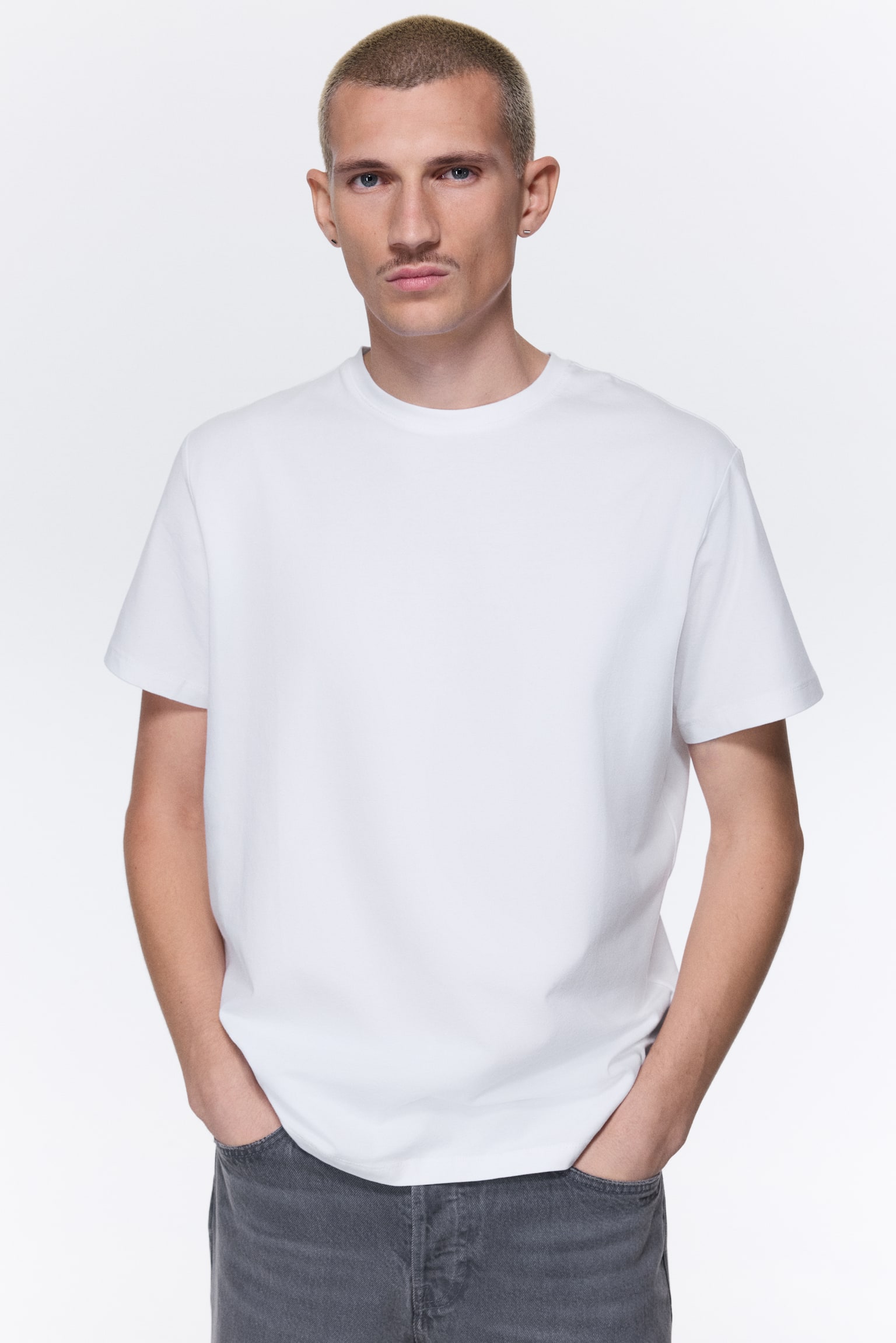 טישירט Slim Fit - לבן/שחור/ירוק יער/כחול נייבי/סגול - 1