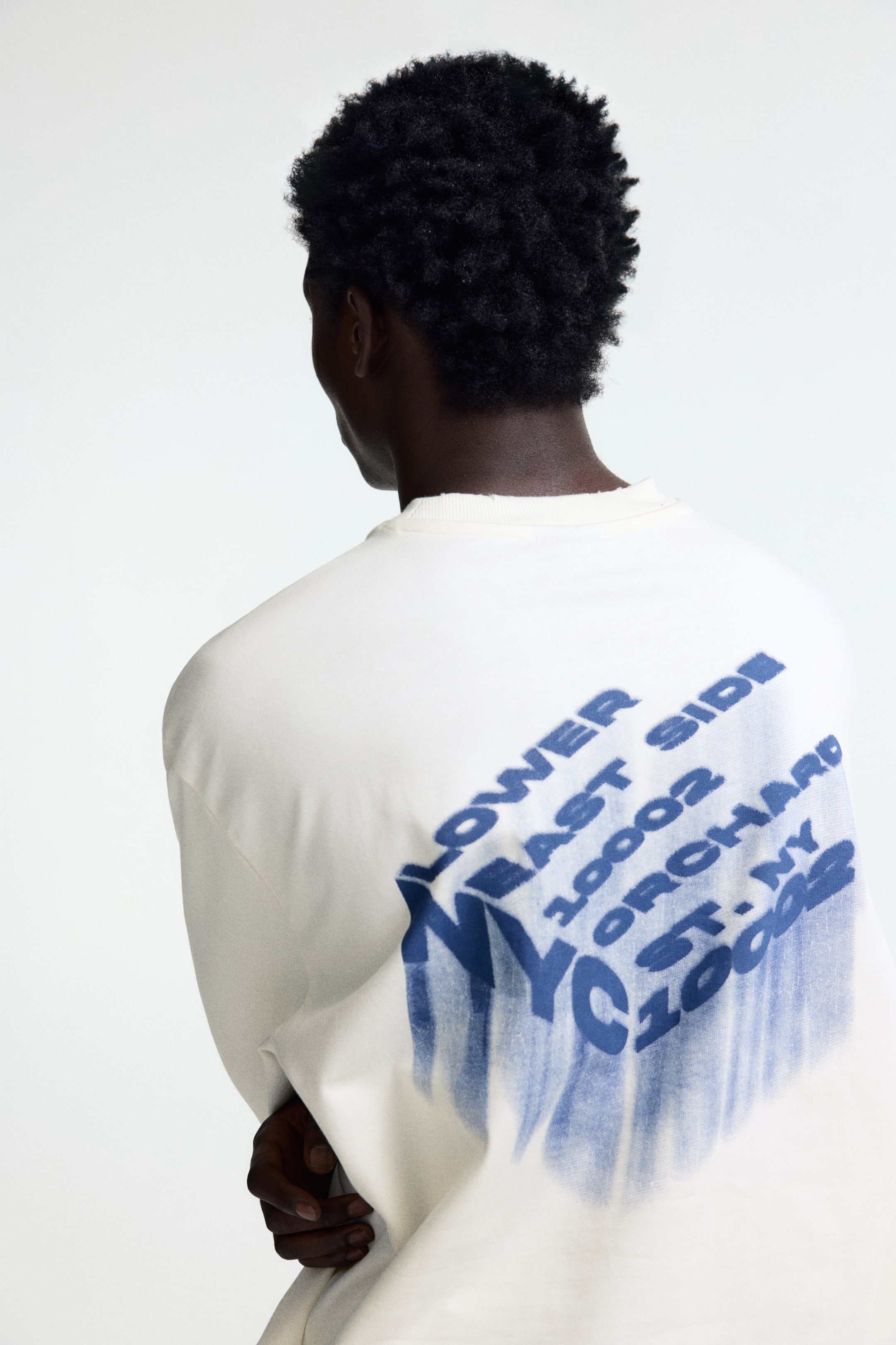 拡大画像を表示: Oversized Fit Printed jersey top - Cream/NYC - Men | H&M JP 4