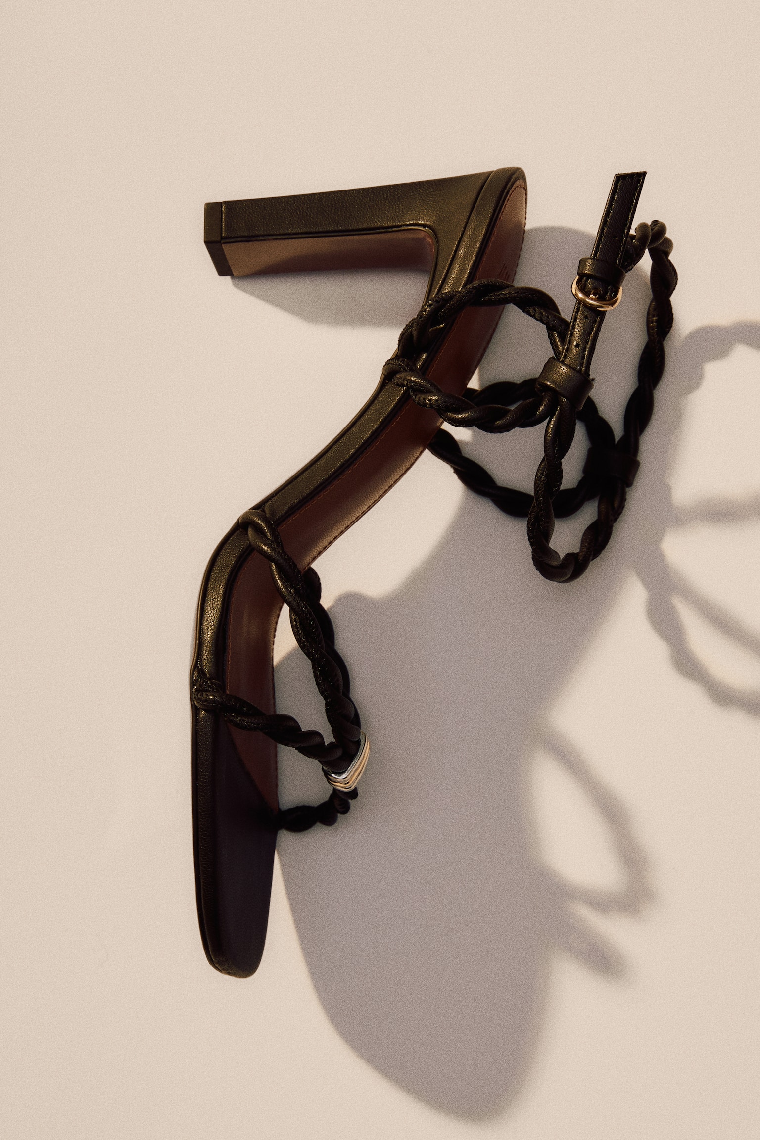 Heeled strappy sandals - Black/Gold-coloured - 1